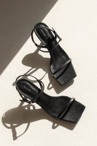 SHOES Scarlet Heel - Black Leather