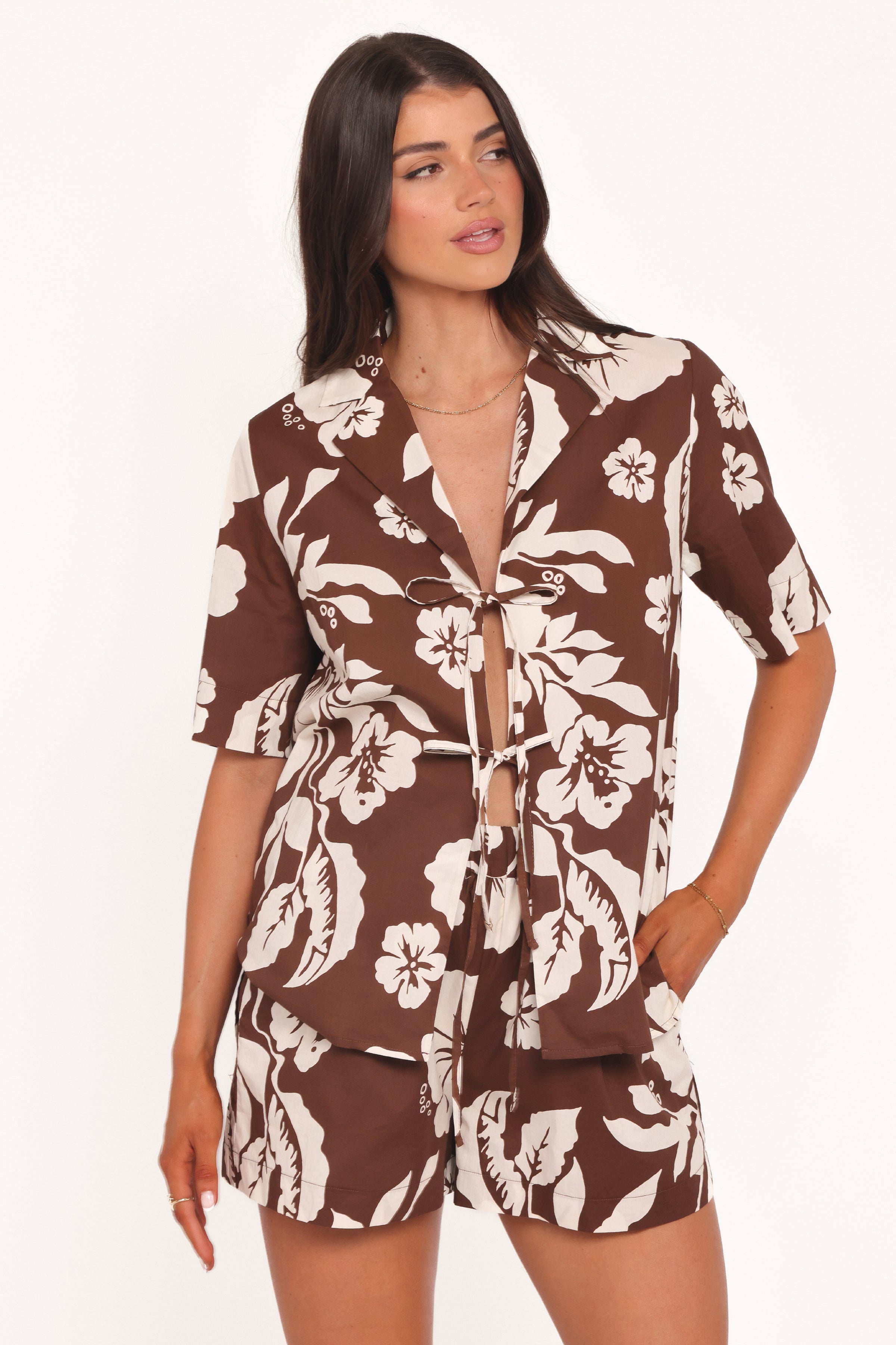 TOPS Aaliyah Cotton Tie Front Top - Brown Hibiscus