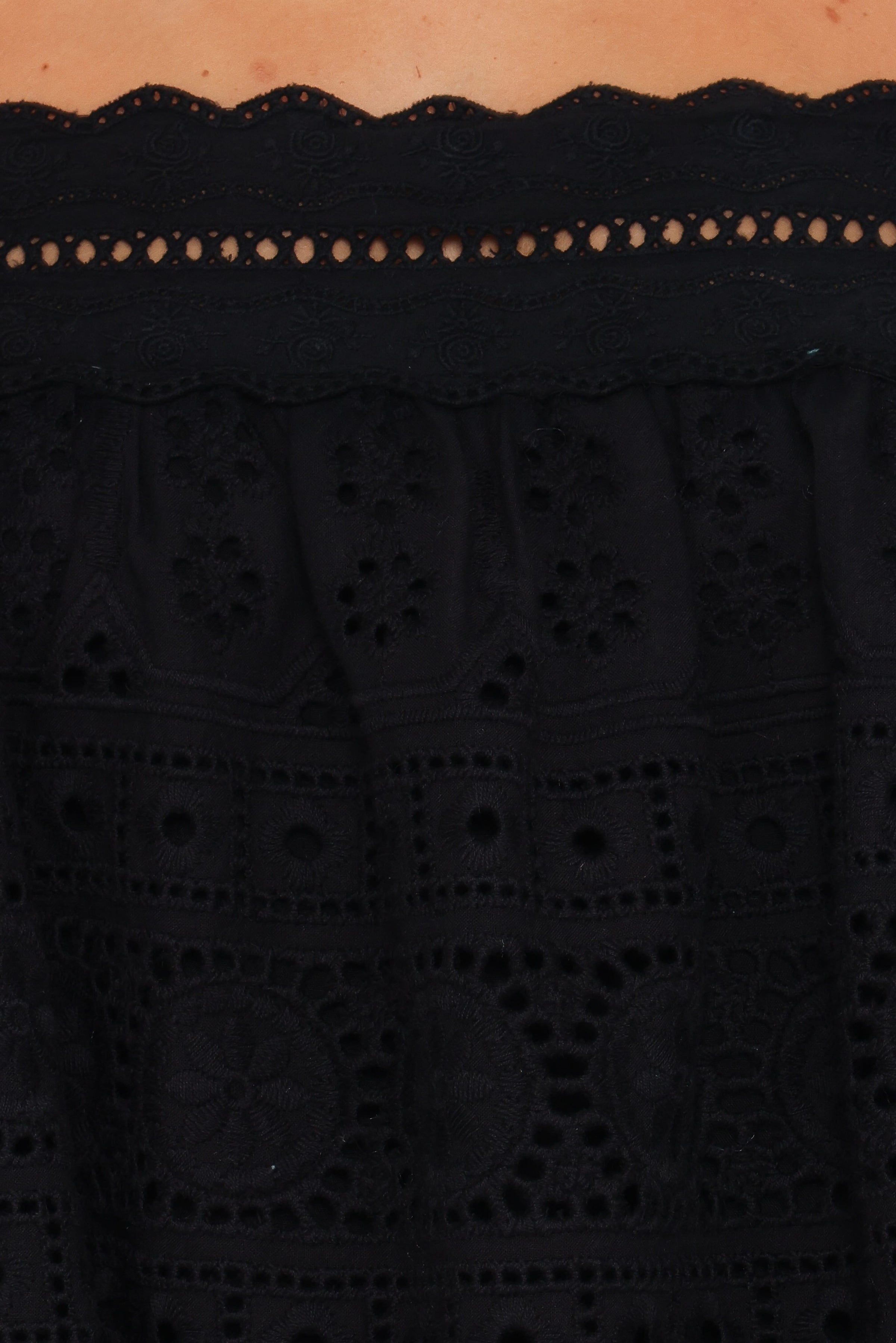 TOPS Aideen Eyelet Top - Black