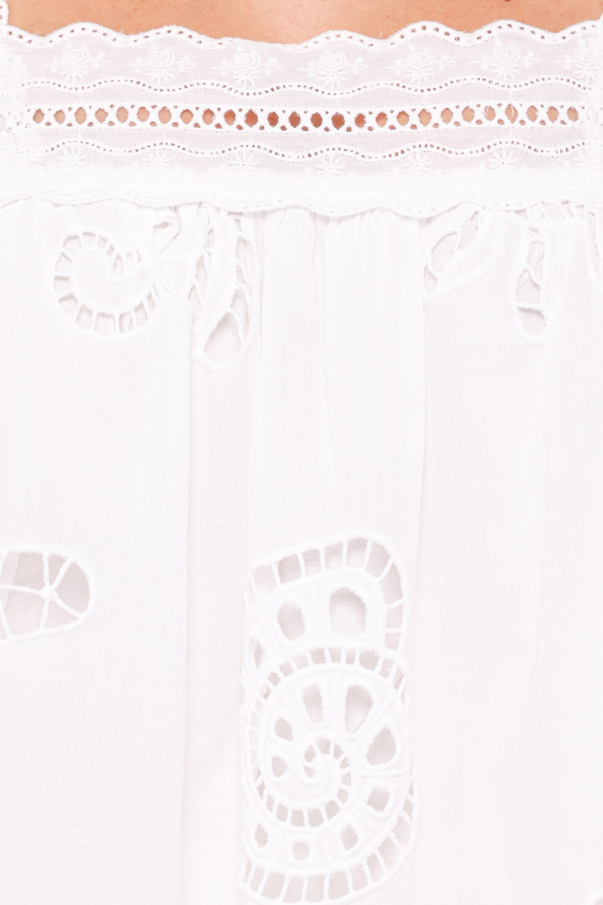 TOPS @Aideen Eyelet Top - White Shell
