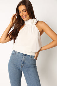 TOPS @Avery Rosette Detail Top - White