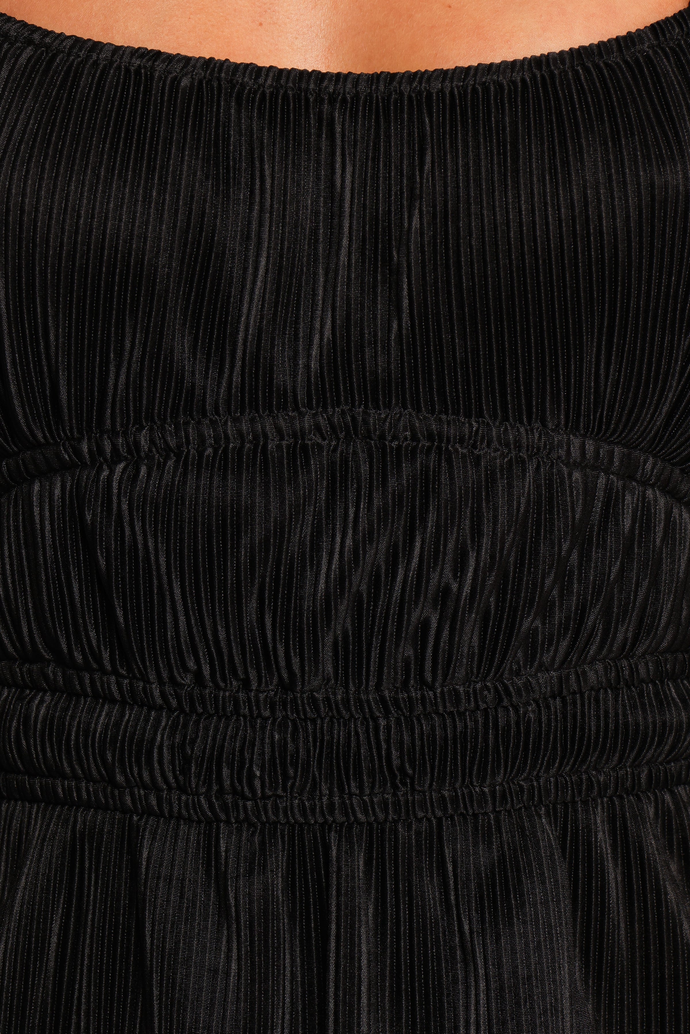 TOPS @Ceppia Plisse Top - Black
