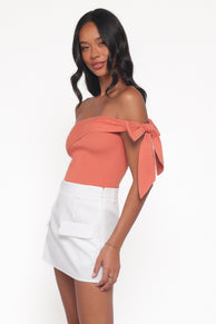 TOPS Charama Off Shoulder Knit Top - Peach
