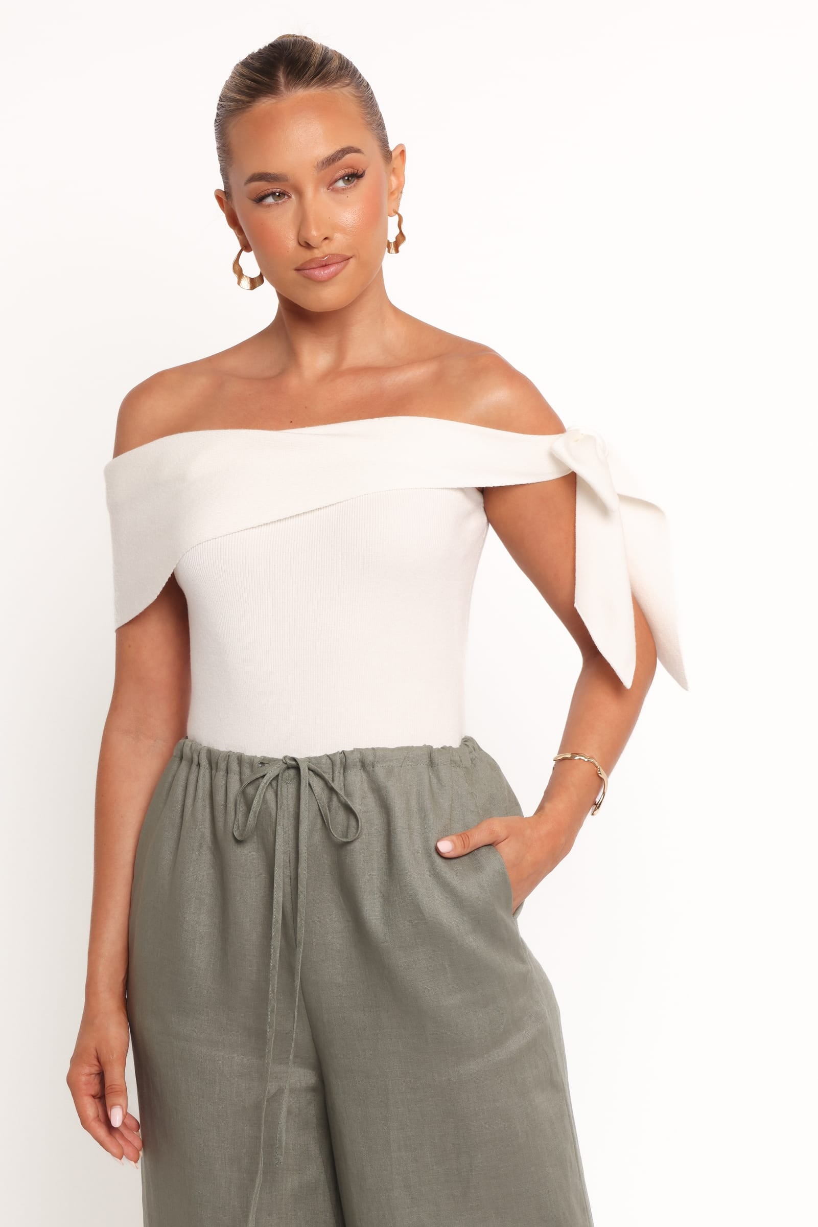 TOPS Charama Off Shoulder Knit Top - White