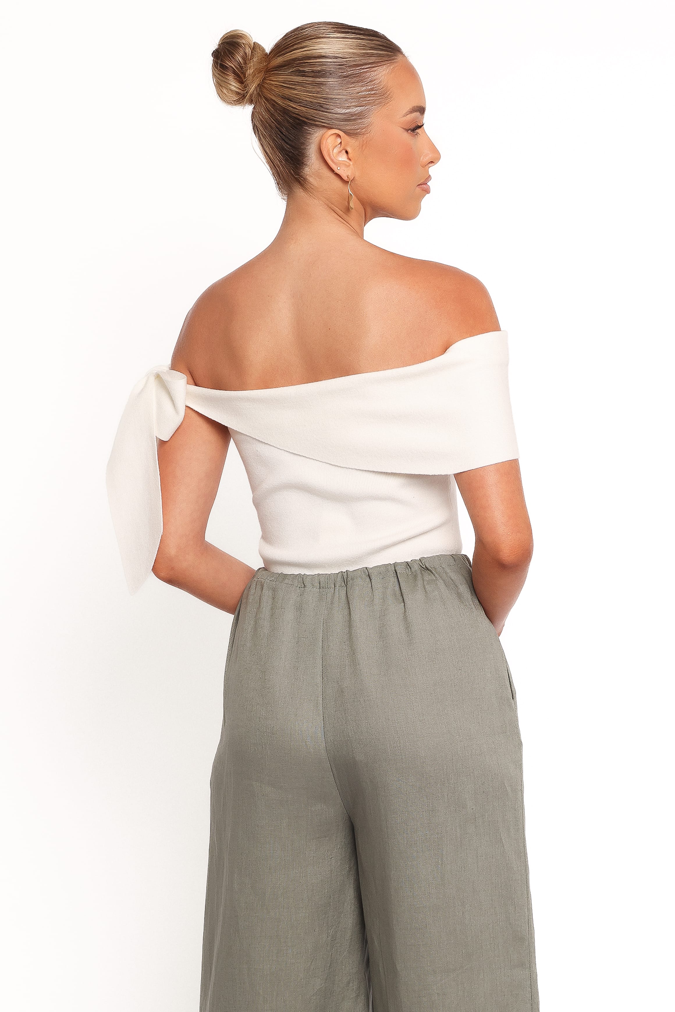 TOPS Charama Off Shoulder Knit Top - White