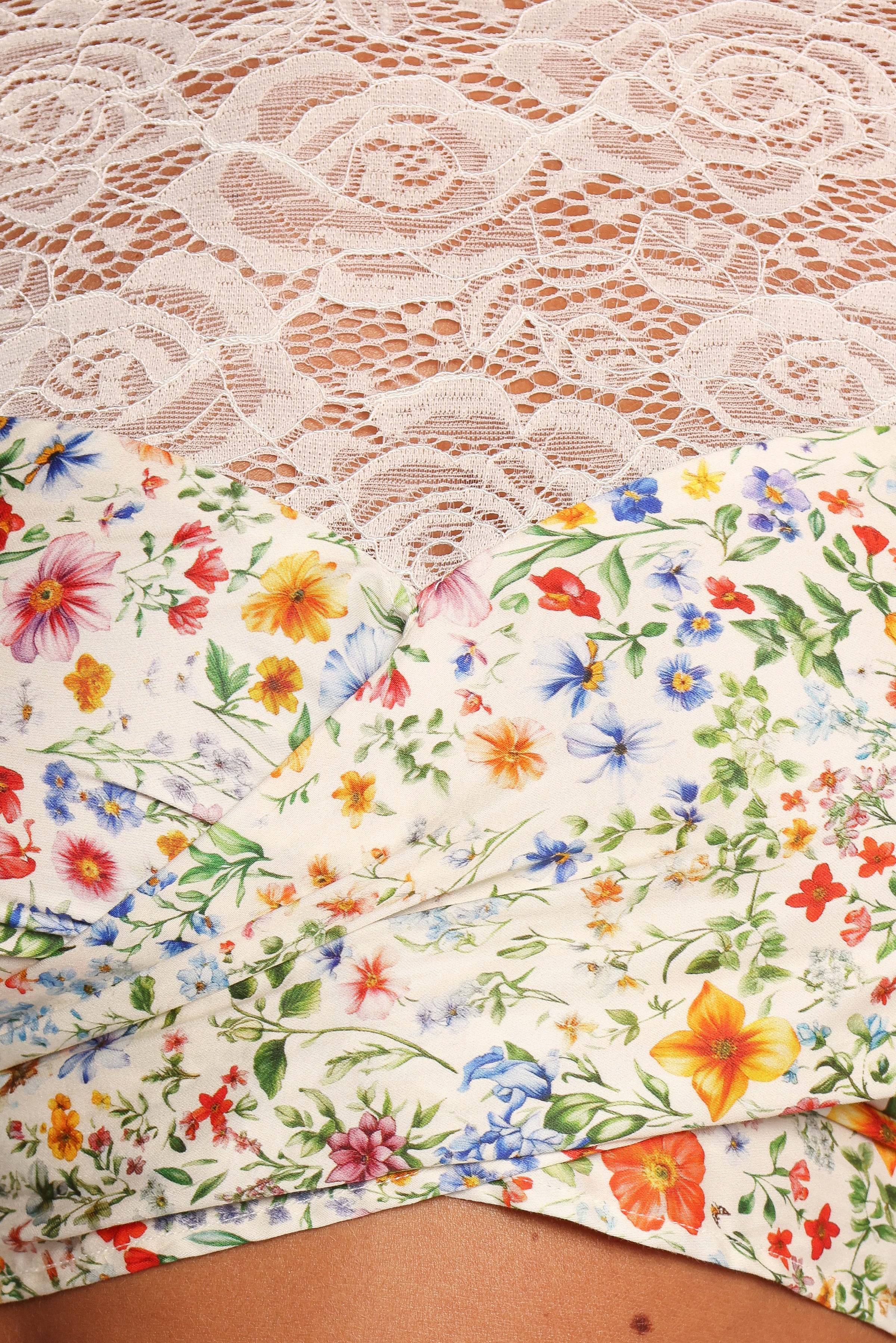 TOPS Dara Top - Garden Floral