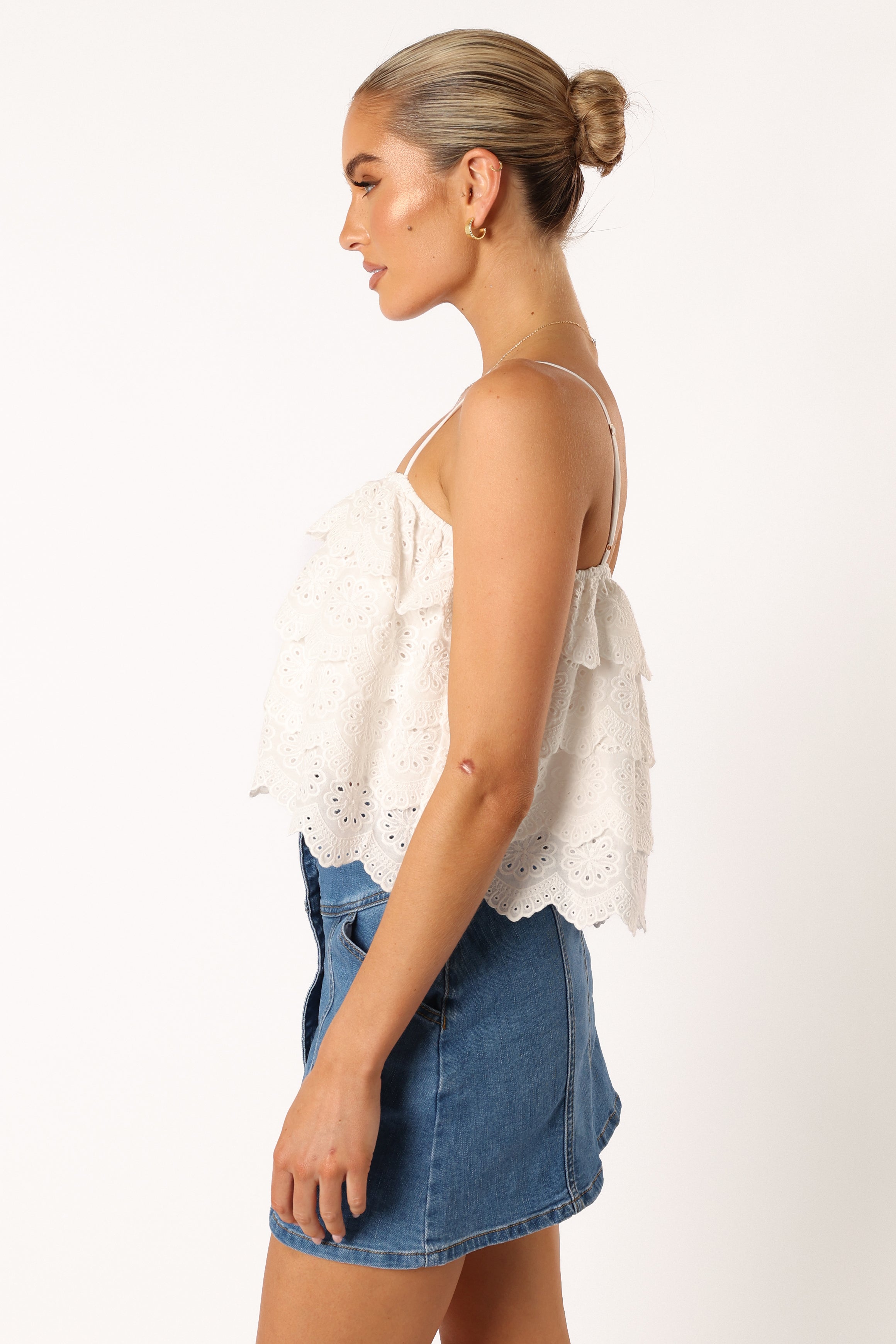 TOPS @Ebbie Lace Top - White
