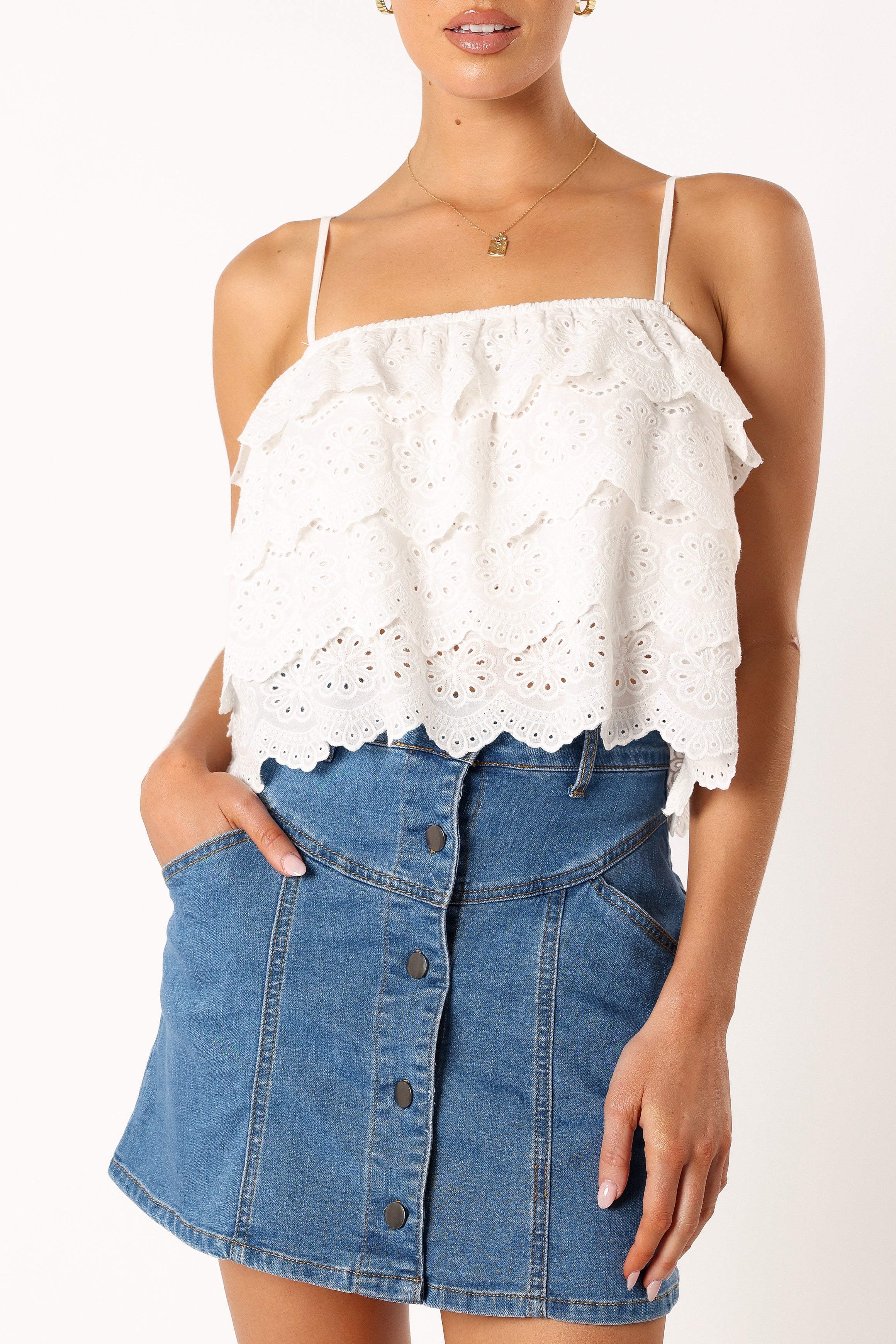 TOPS @Ebbie Lace Top - White