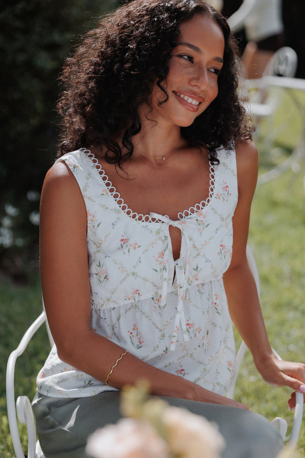 TOPS Gail Top - White Vintage Floral