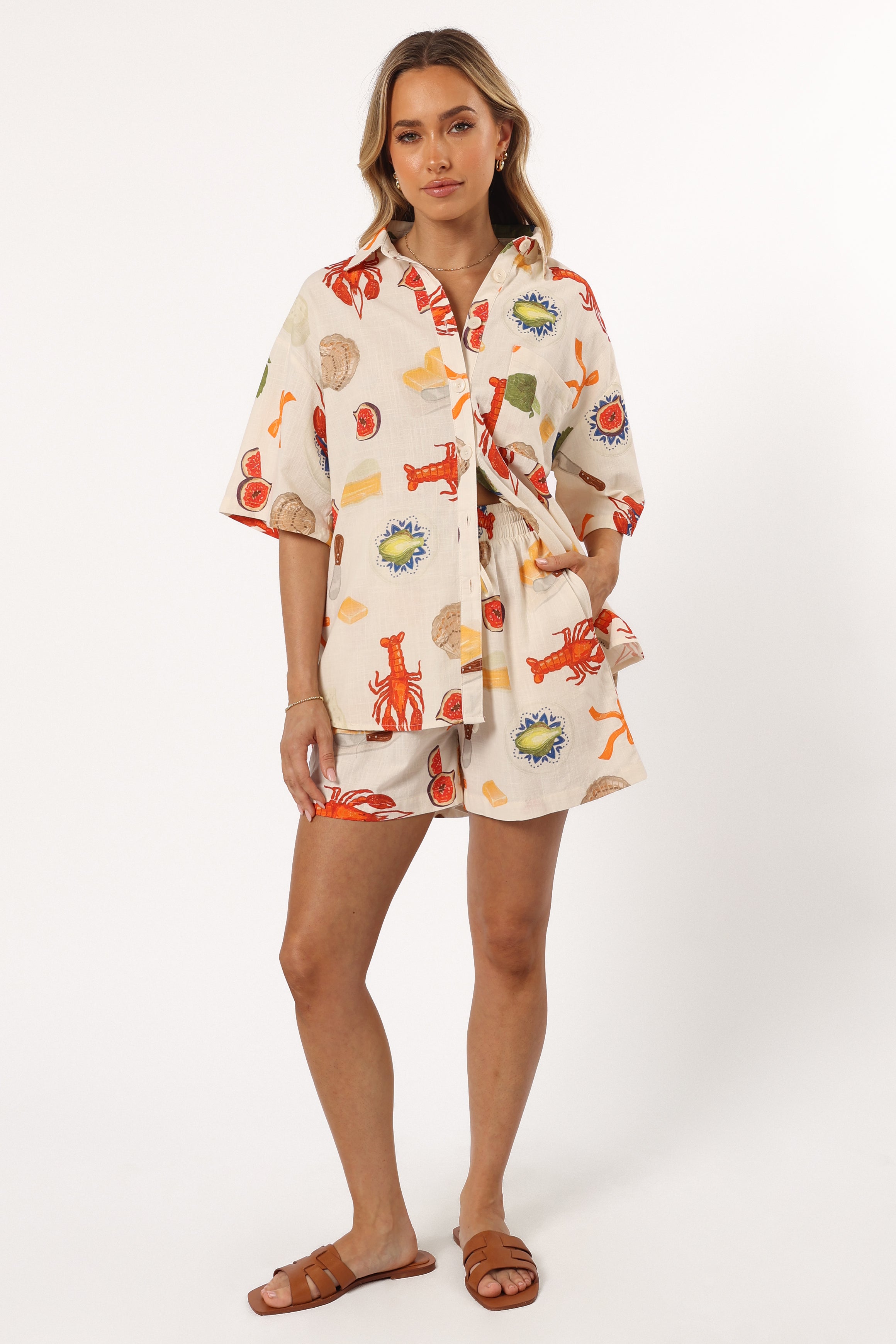 TOPS @Hampton Top - Cream Multi (Hold for 4th July)