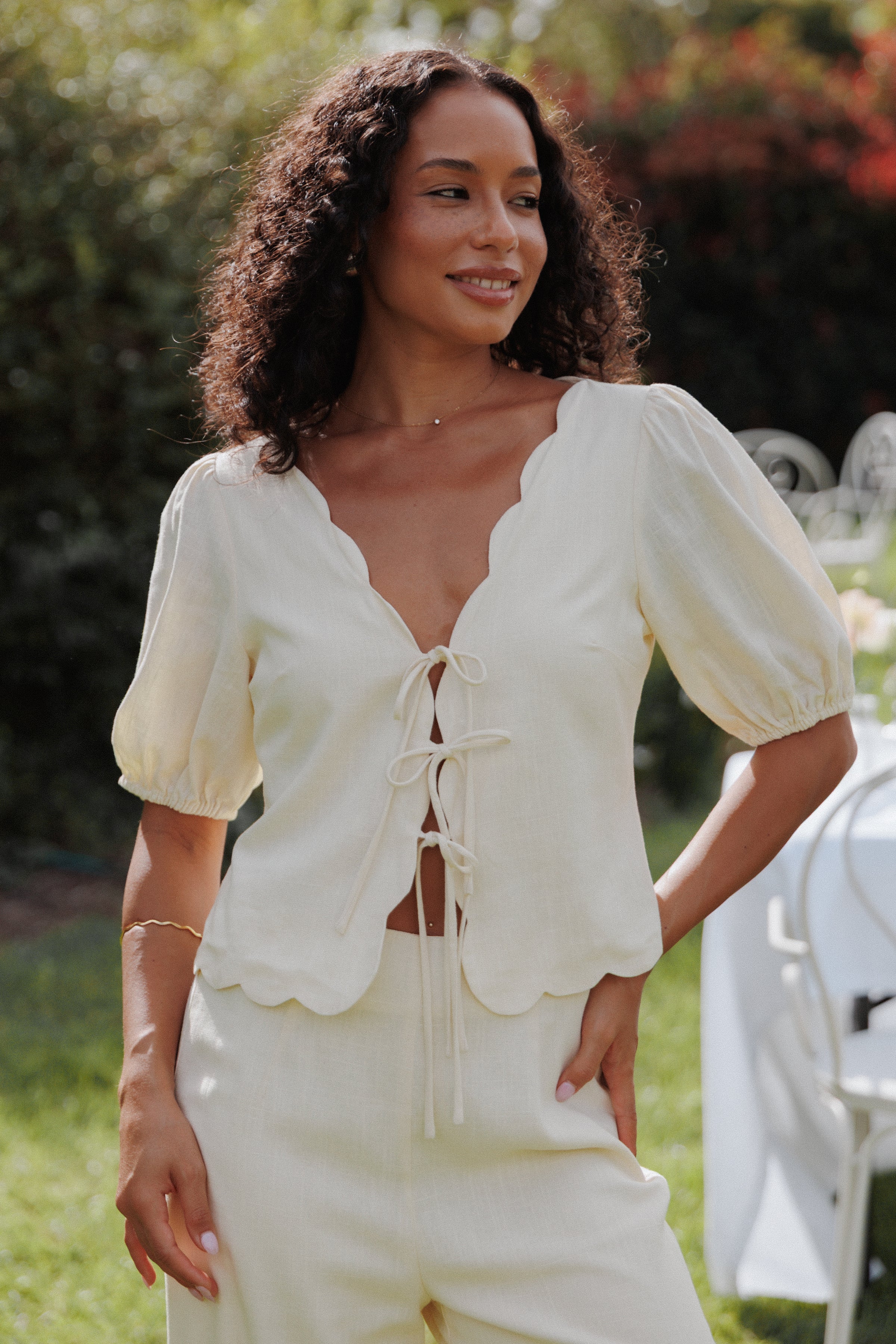 TOPS Jensen Scallop Hem Top - Butter Yellow