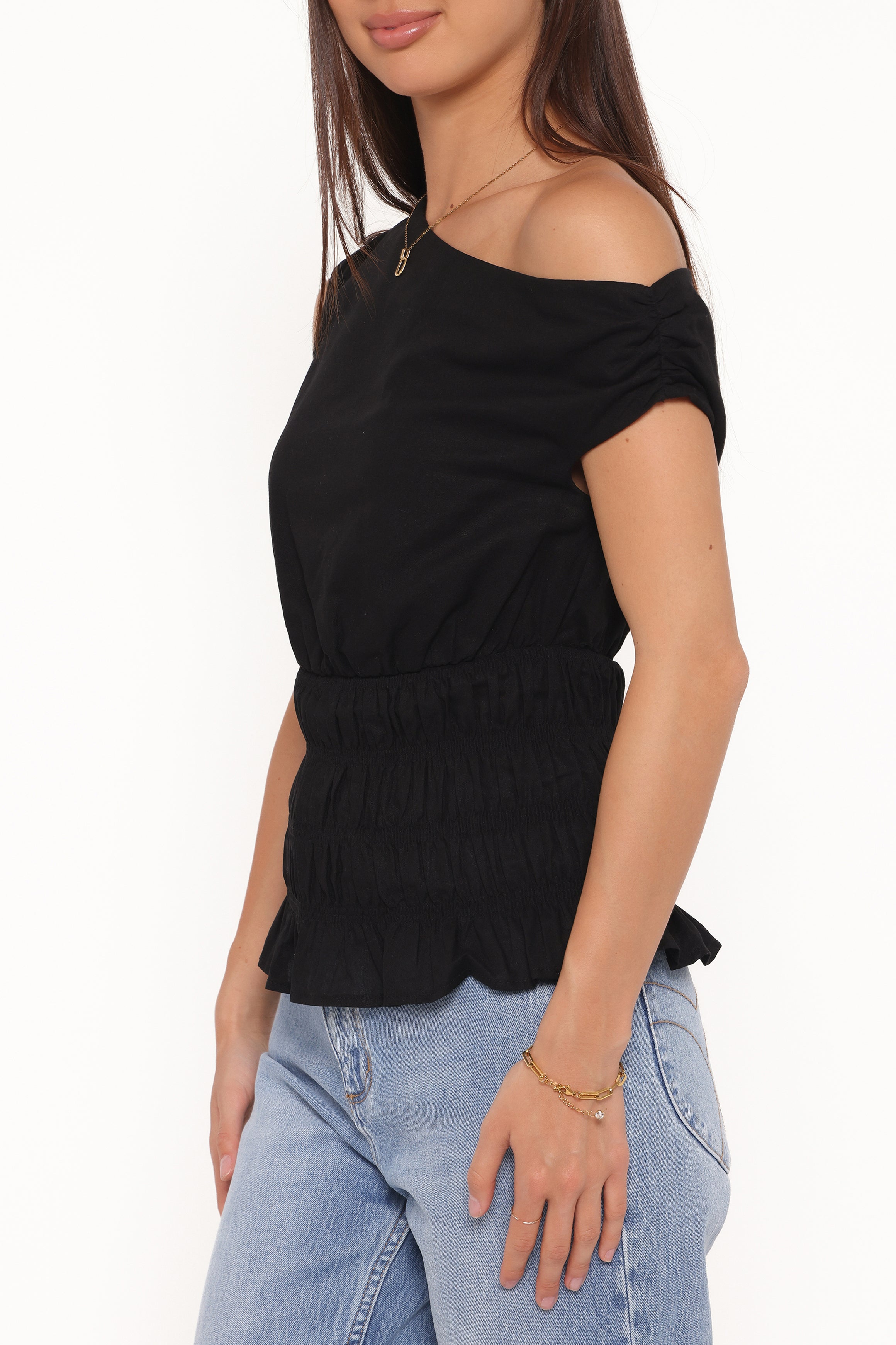 TOPS Lia Off Shoulder Top - Black