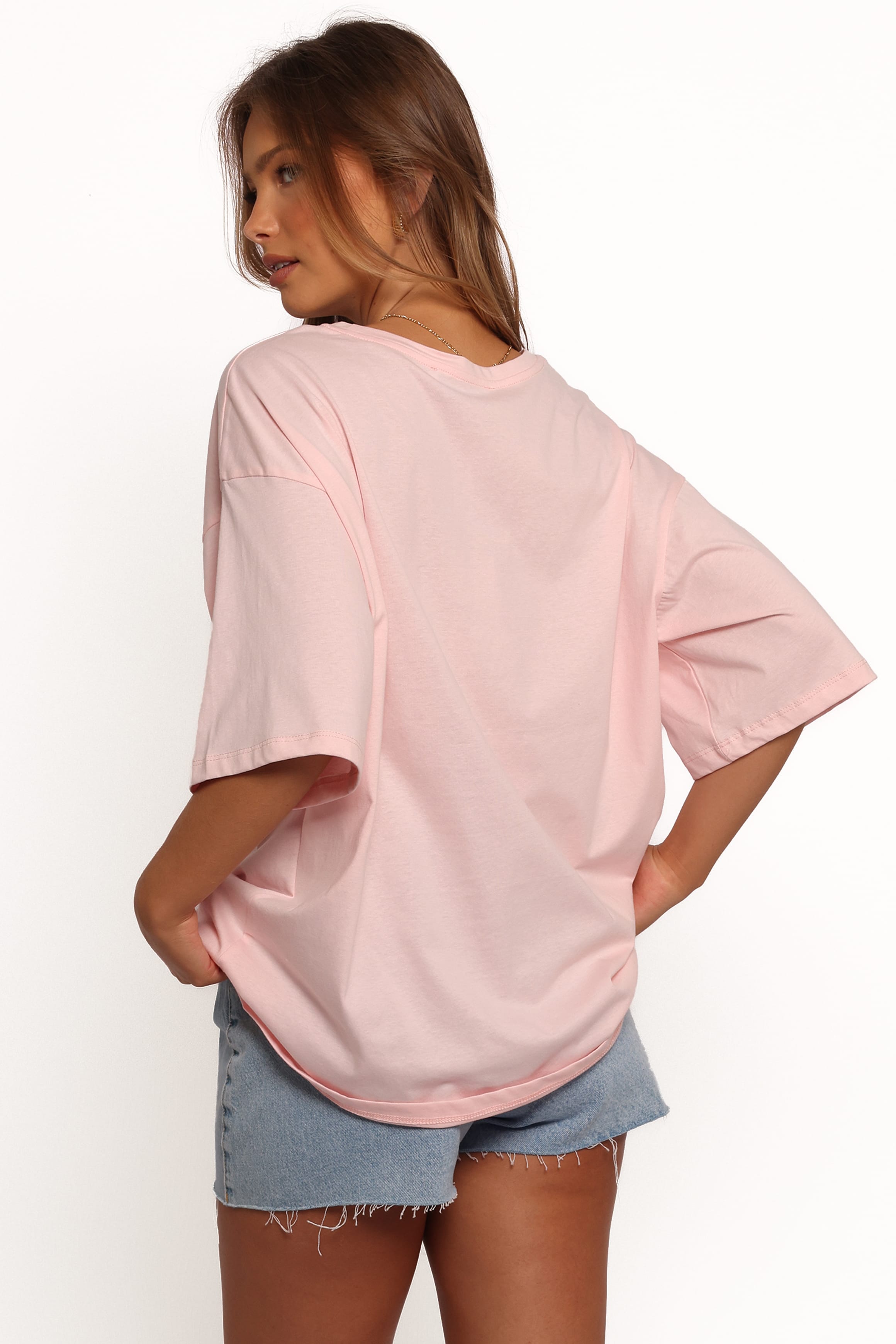 TOPS Loa Graphic Tee - Pink/Red