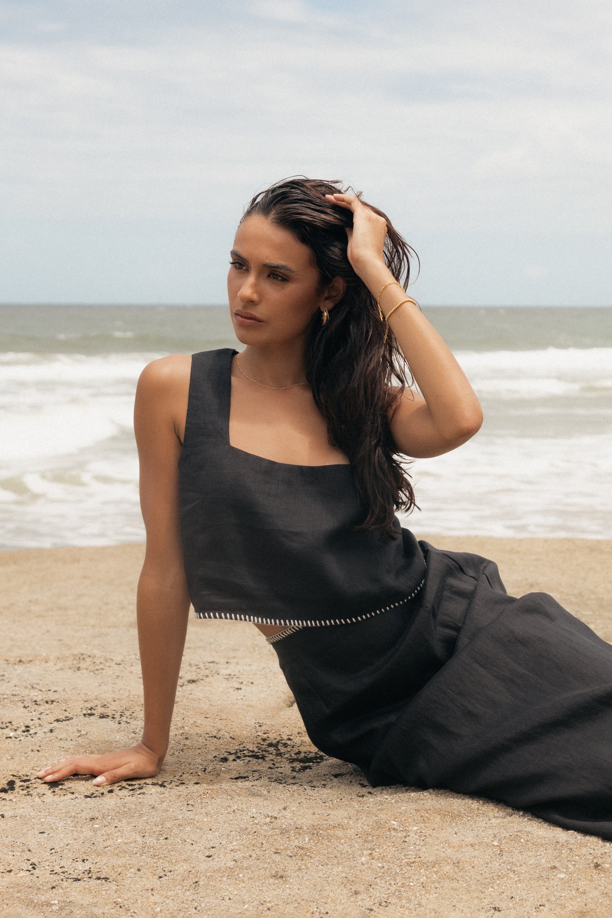 TOPS @Odette Top - Black (Hold for Sundial)