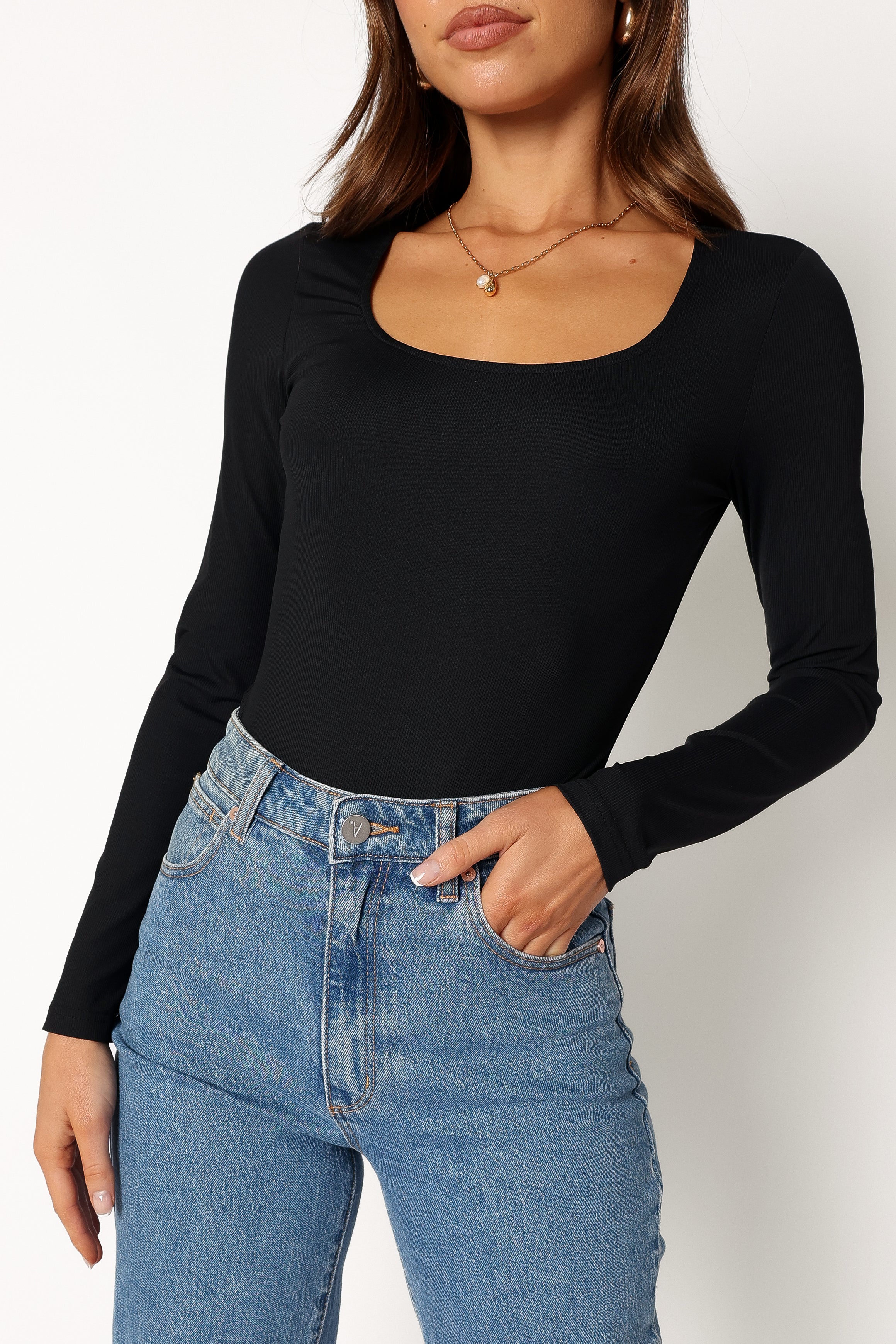 TOPS @Pia Long Sleeve Body Suit - Black
