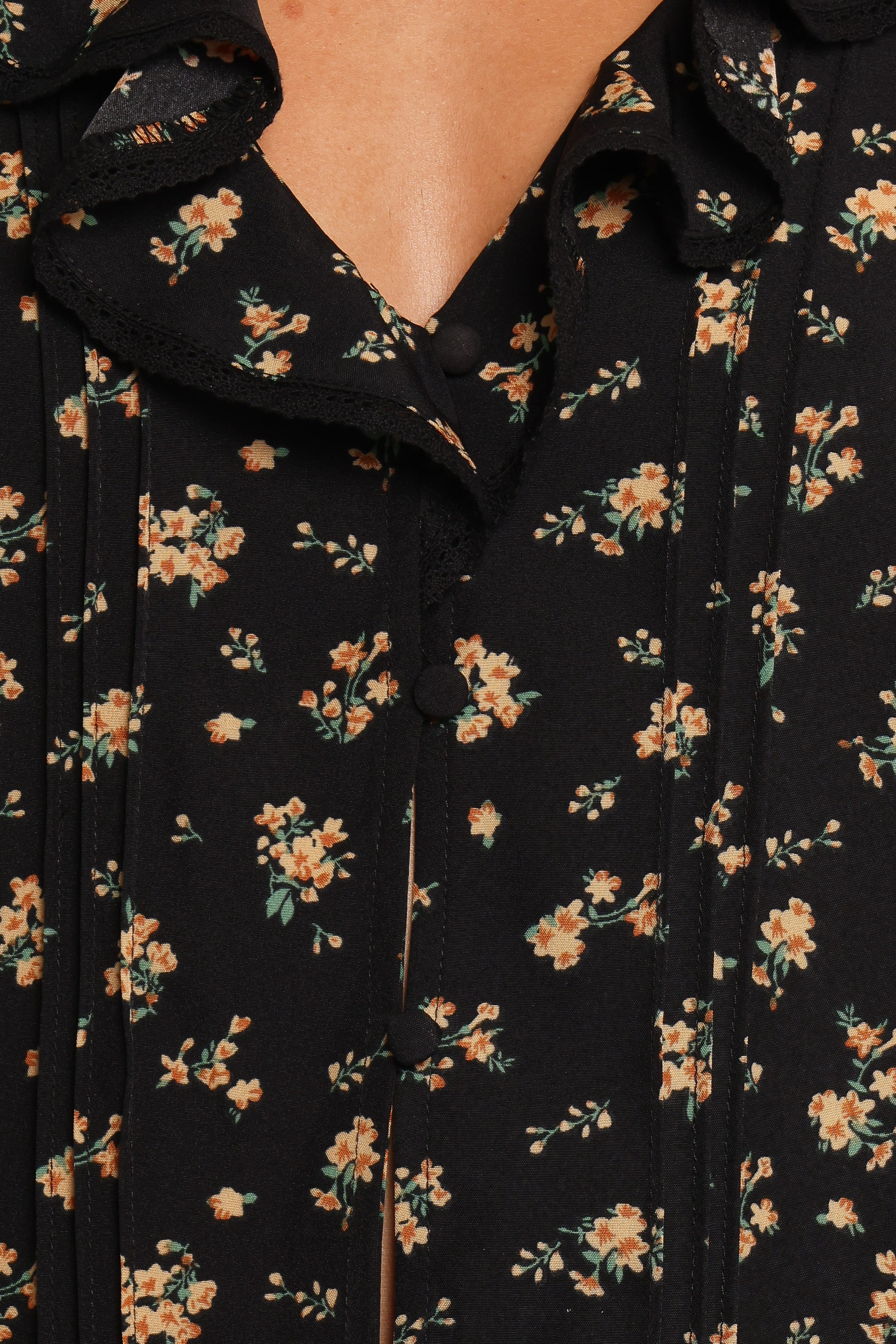 TOPS Polli Top - Black Floral