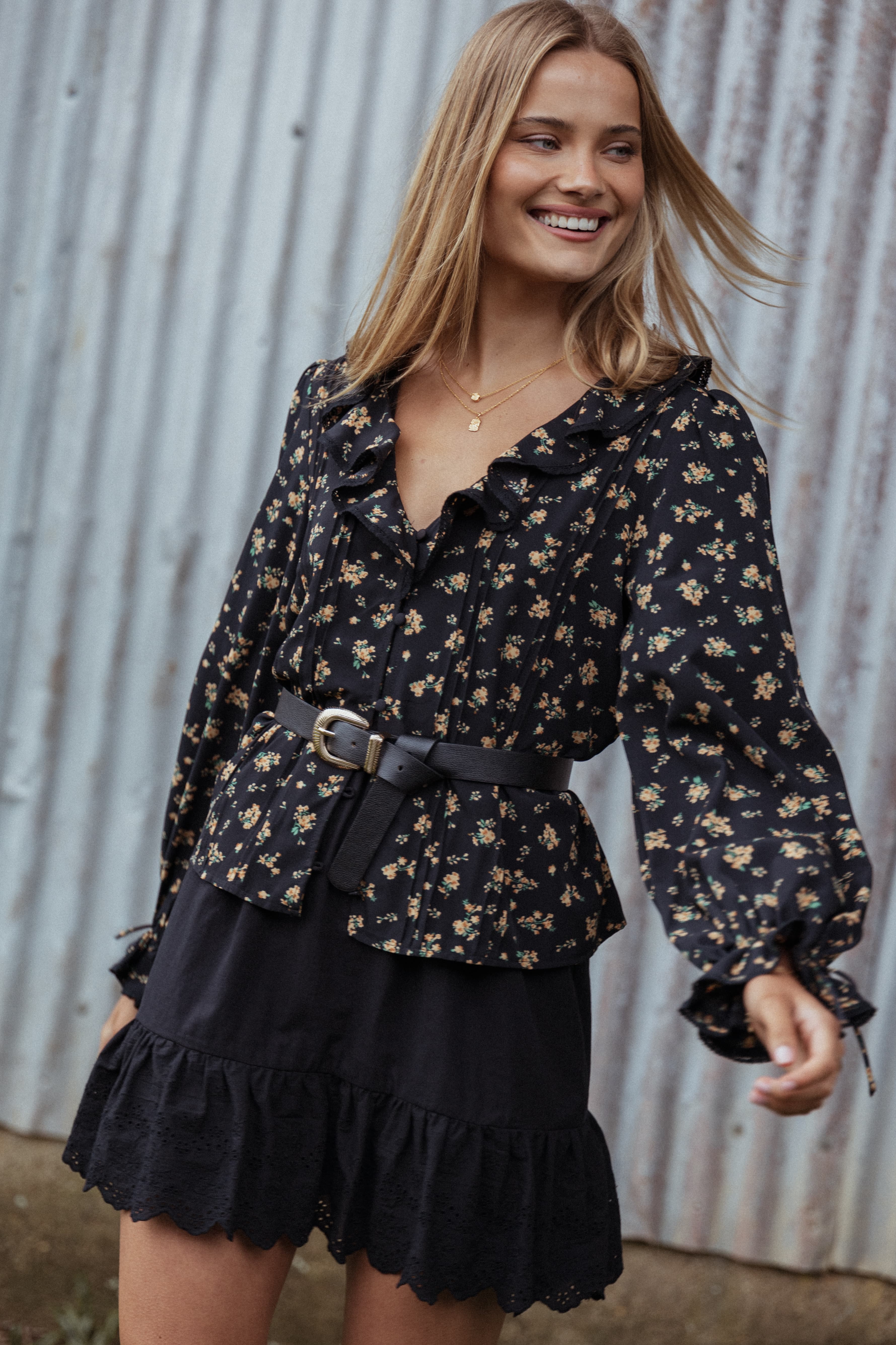 TOPS Polli Top - Black Floral