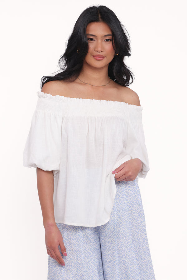 TOPS Quinlan Off Shoulder Top - White