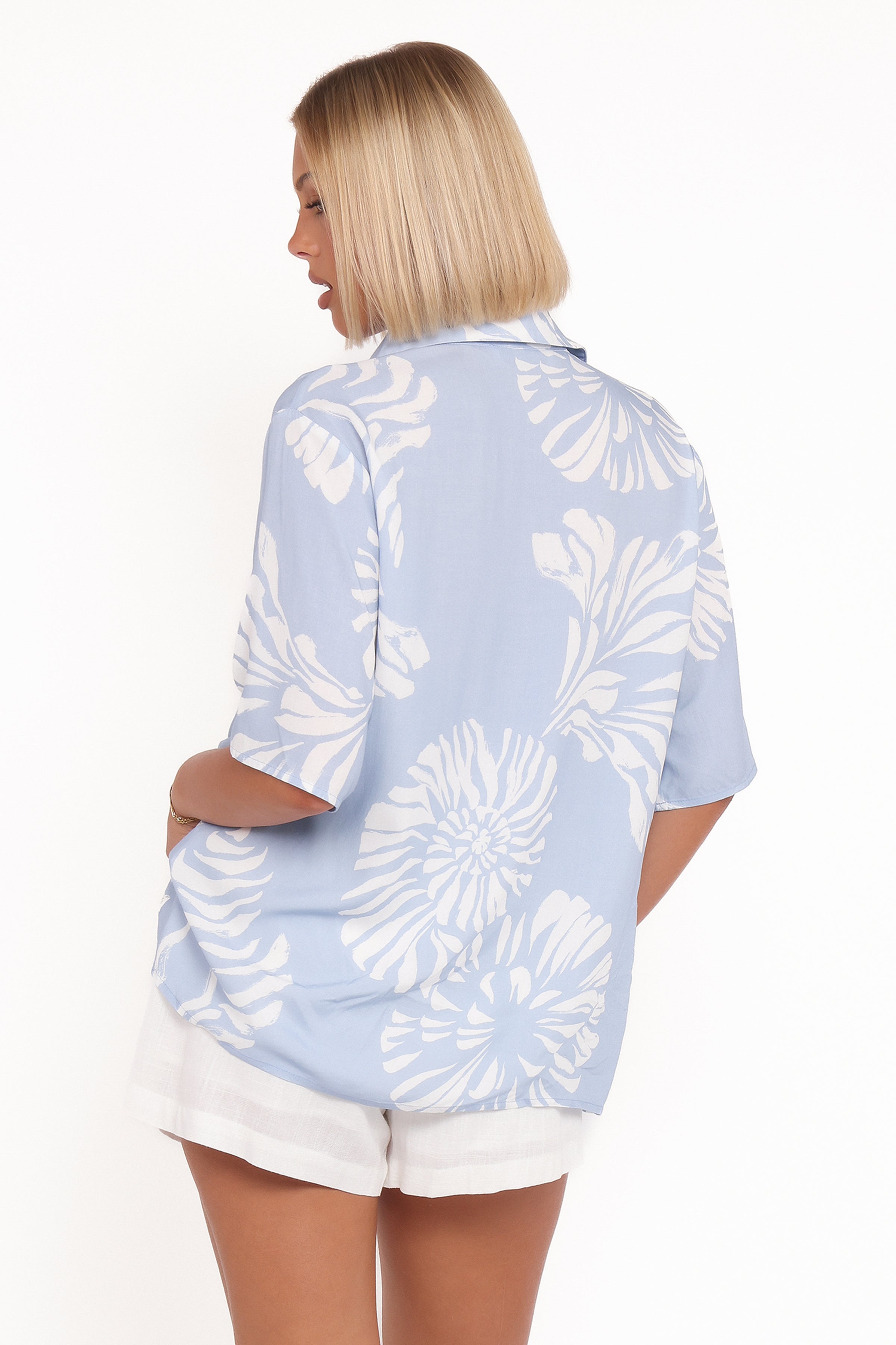 TOPS Riva Short Sleeve Shirt - Shell Print