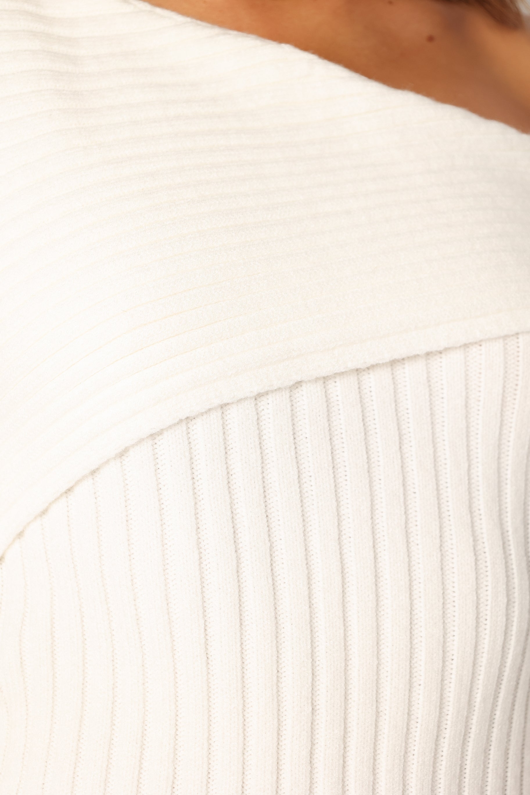 TOPS @Sally-Anne Knit Top - White