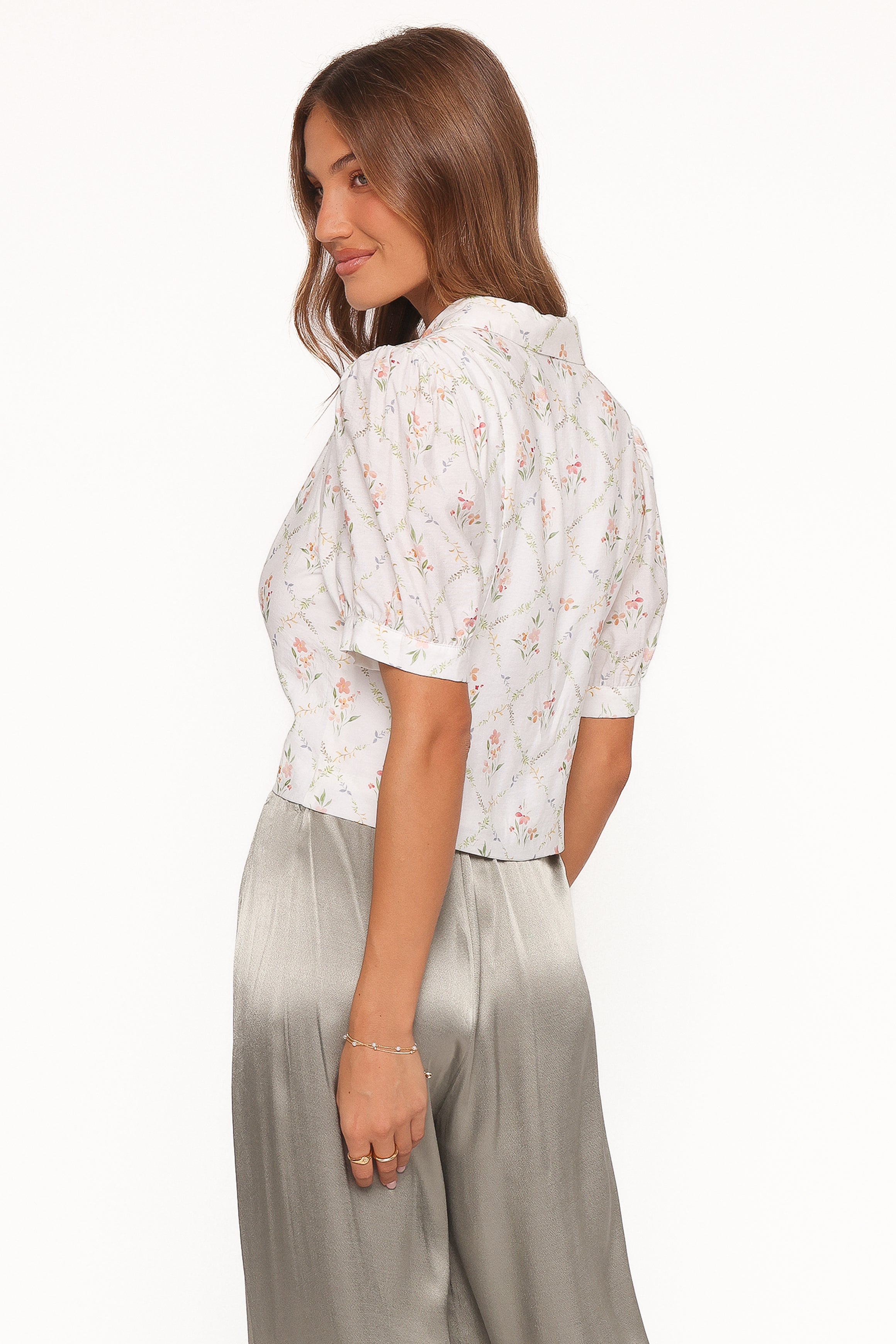 TOPS Steele Button Front Top - White Vintage Floral