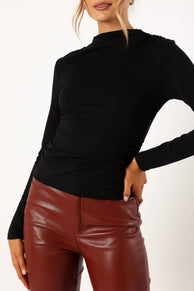 TOPS @Wanda Long Sleeve Top - Black