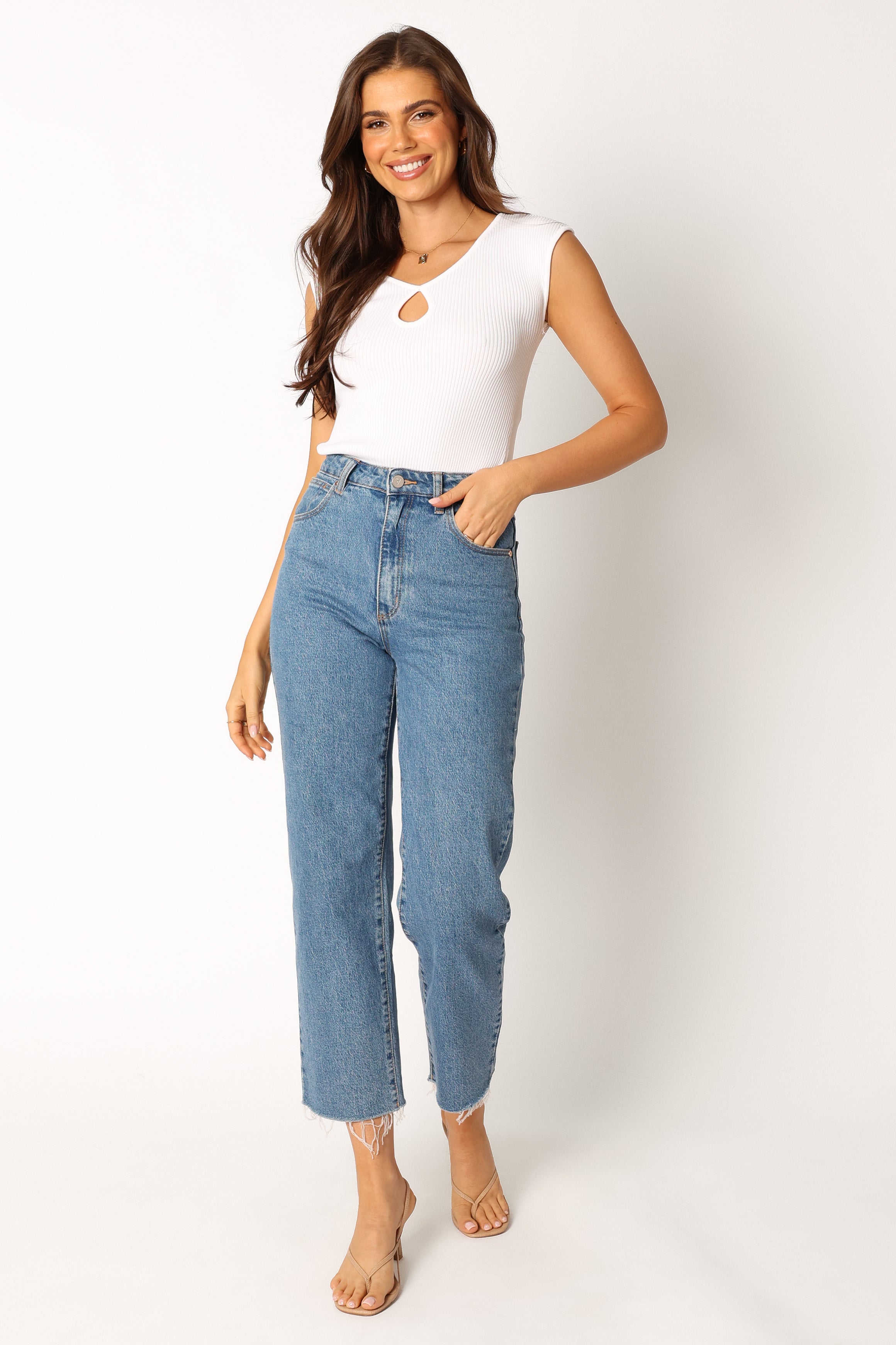 TOPS @Wendy Keyhole Top - White