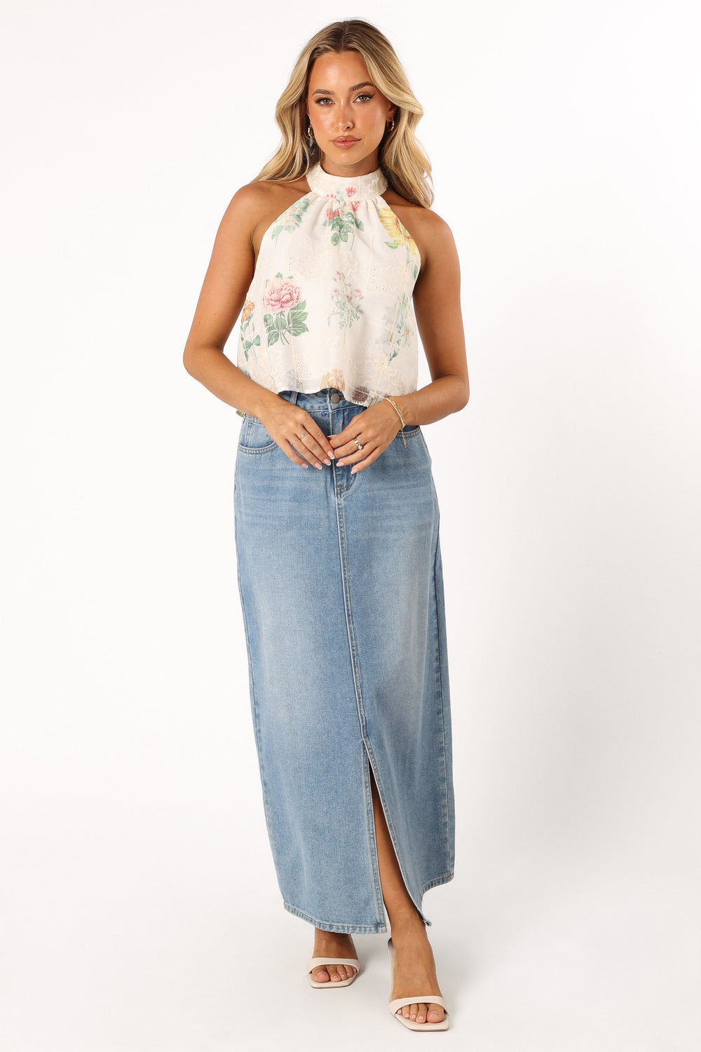 TOPS @Willa Halterneck Top - White Floral (Hold for Easter)