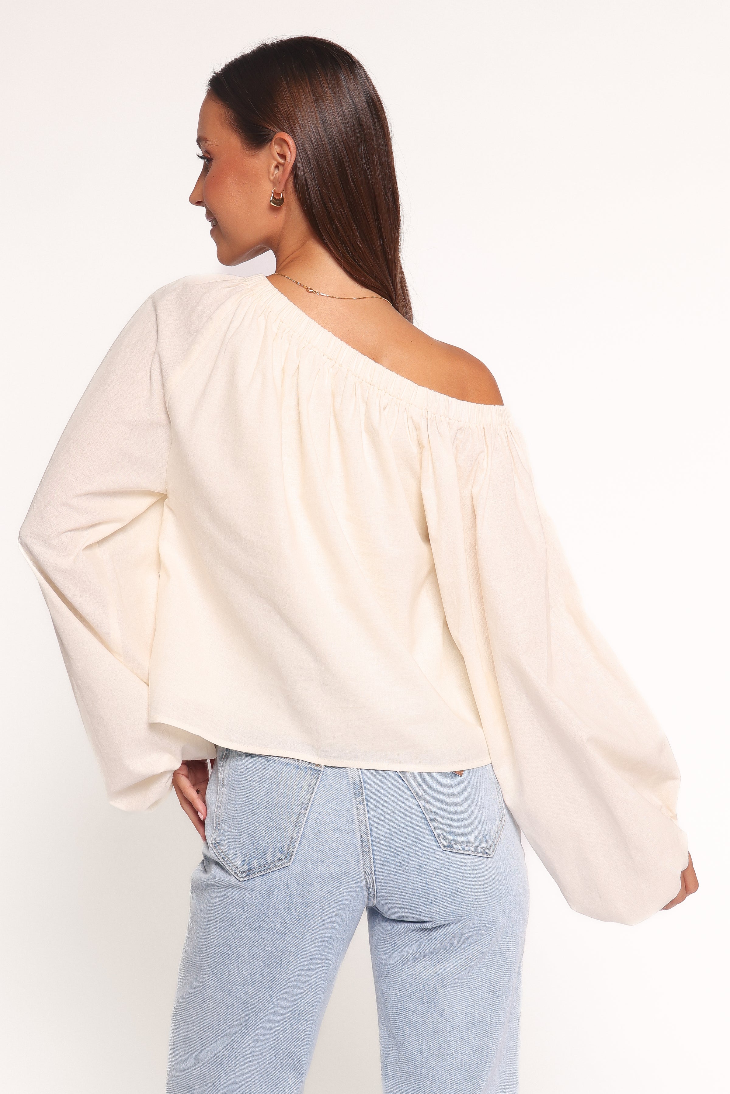 TOPS Zion Off Shoulder Long Sleeve Top - Ivory