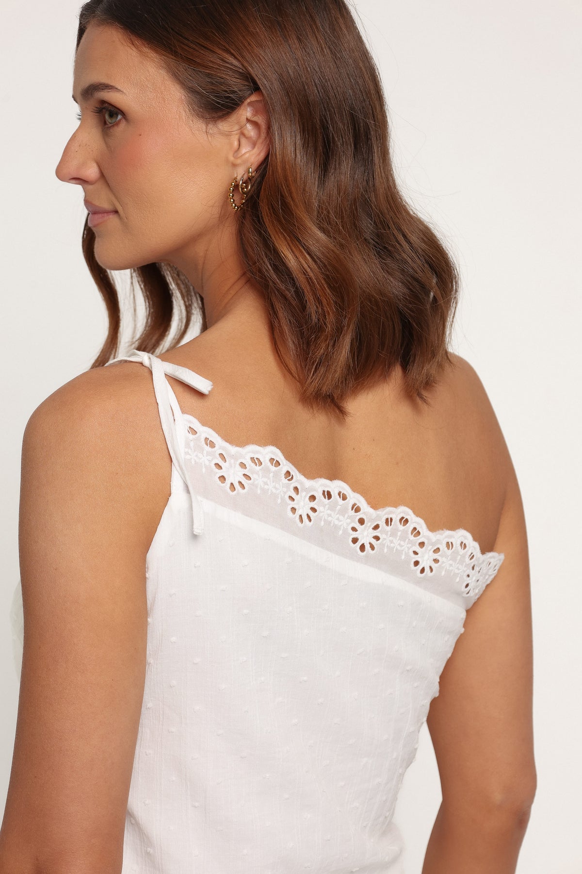 TOPS Bellamy One Shoulder Asymmetrical Top - White