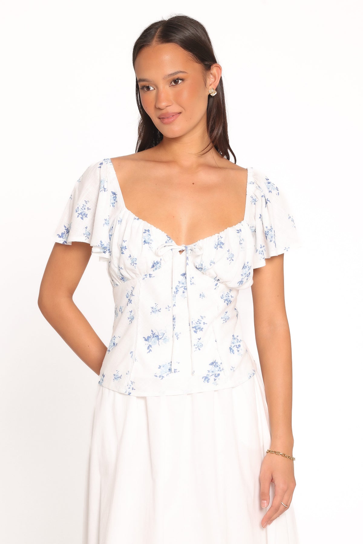 TOPS Laeriel Flutter Sleeve Top - Cream Floral