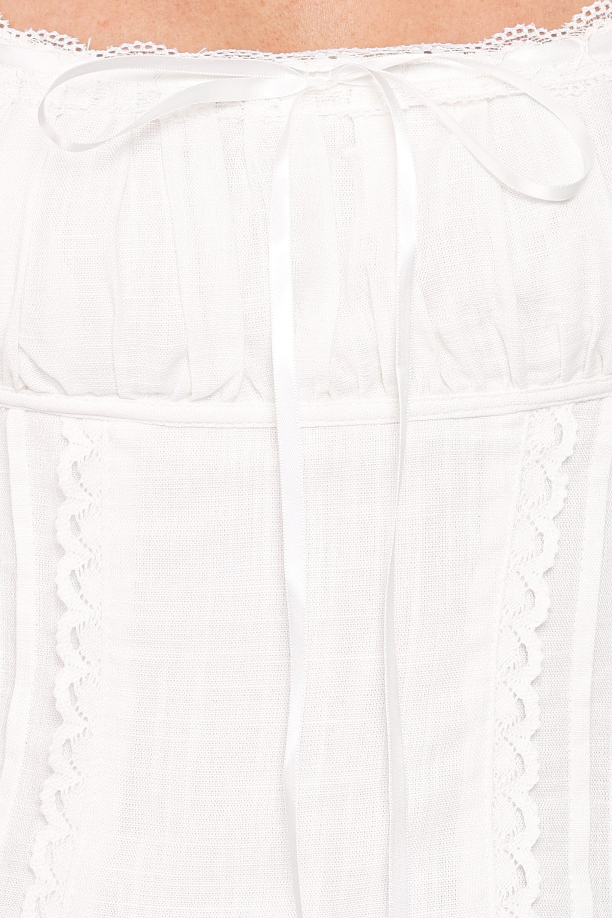 TOPS Lany Lace Trim Flutter Top - White