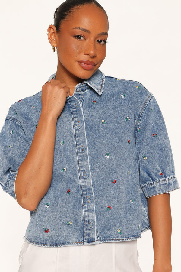 TOPS Nerys Embroidered Shirt - Medium Wash