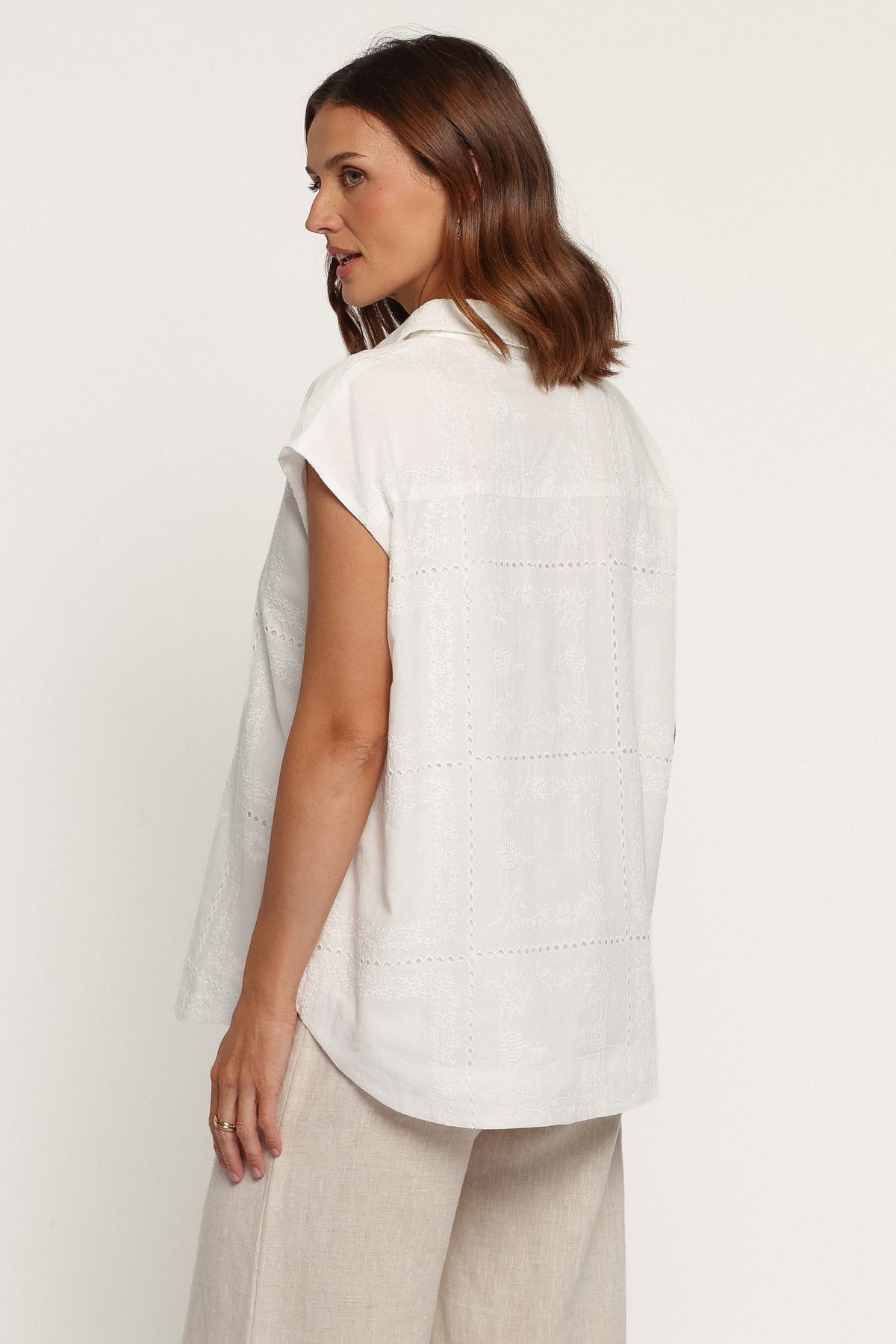 TOPS Stanlee Cap Sleeve Shirt - White