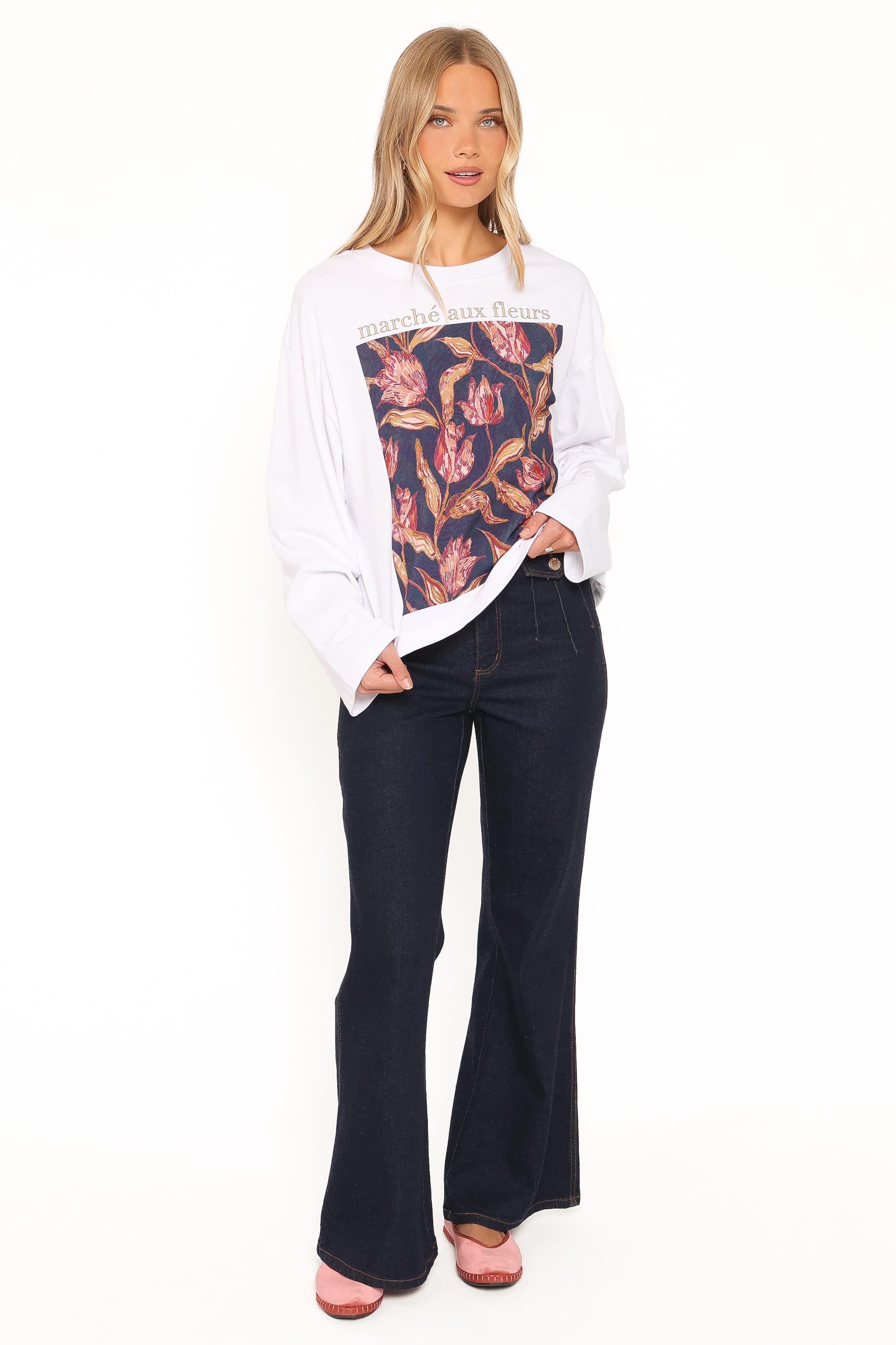 TOPS Tulla Graphic Tee - White