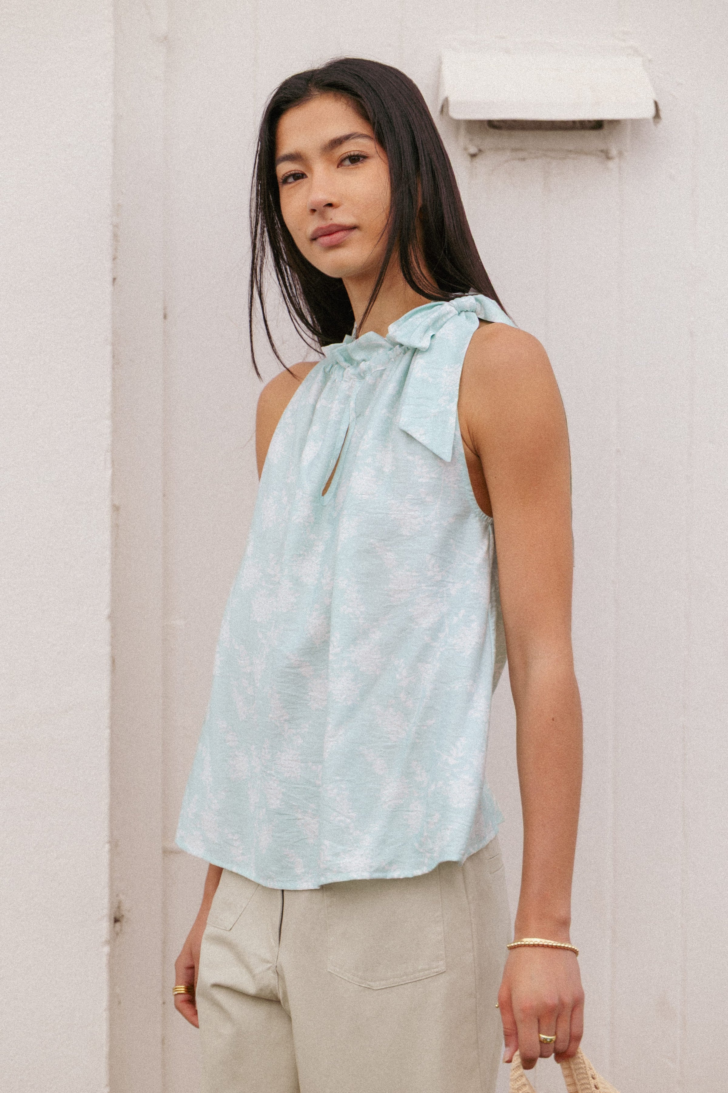 TOPS Winslow Halterneck Top - Green Spring Floral