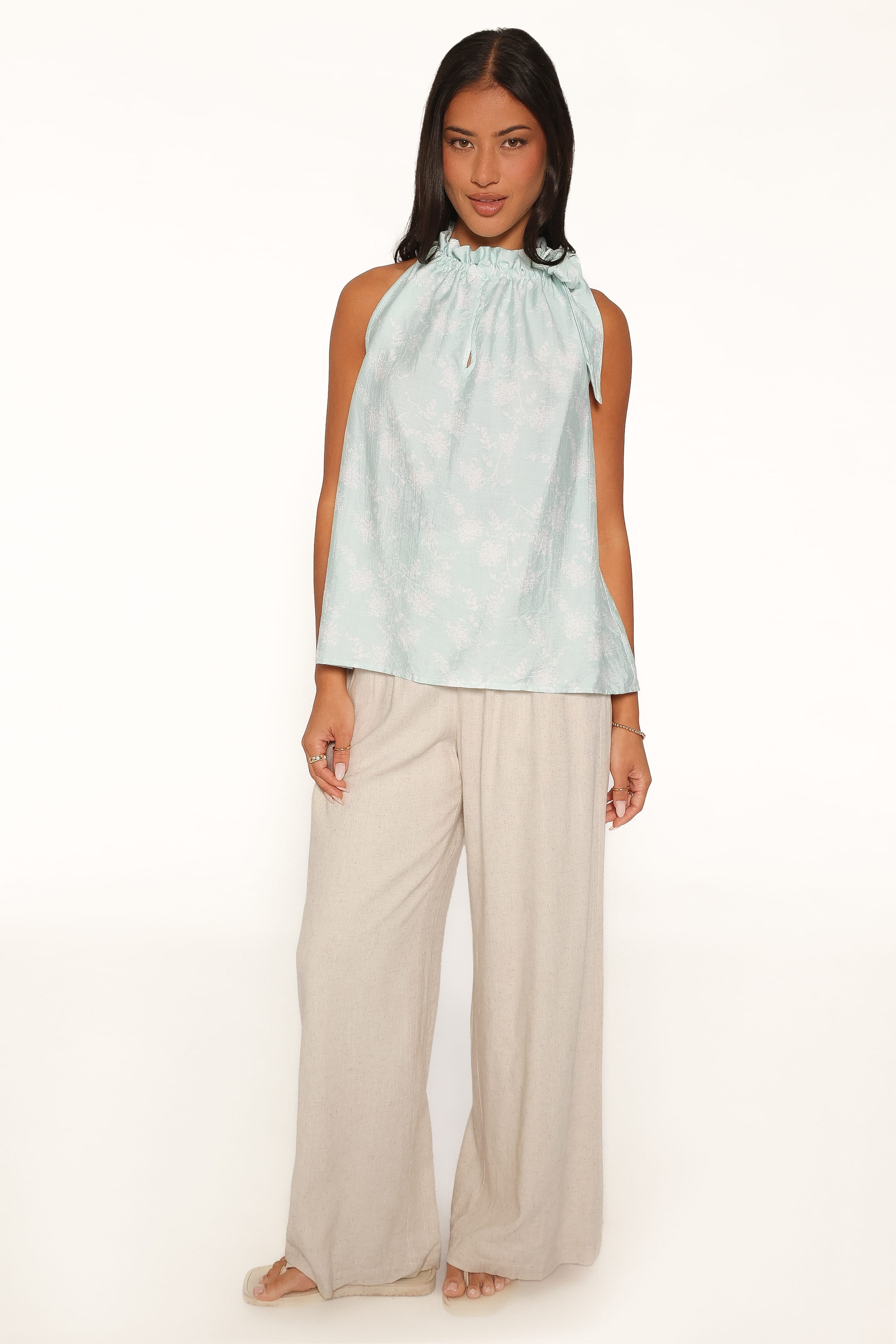 TOPS Winslow Halterneck Top - Green Spring Floral