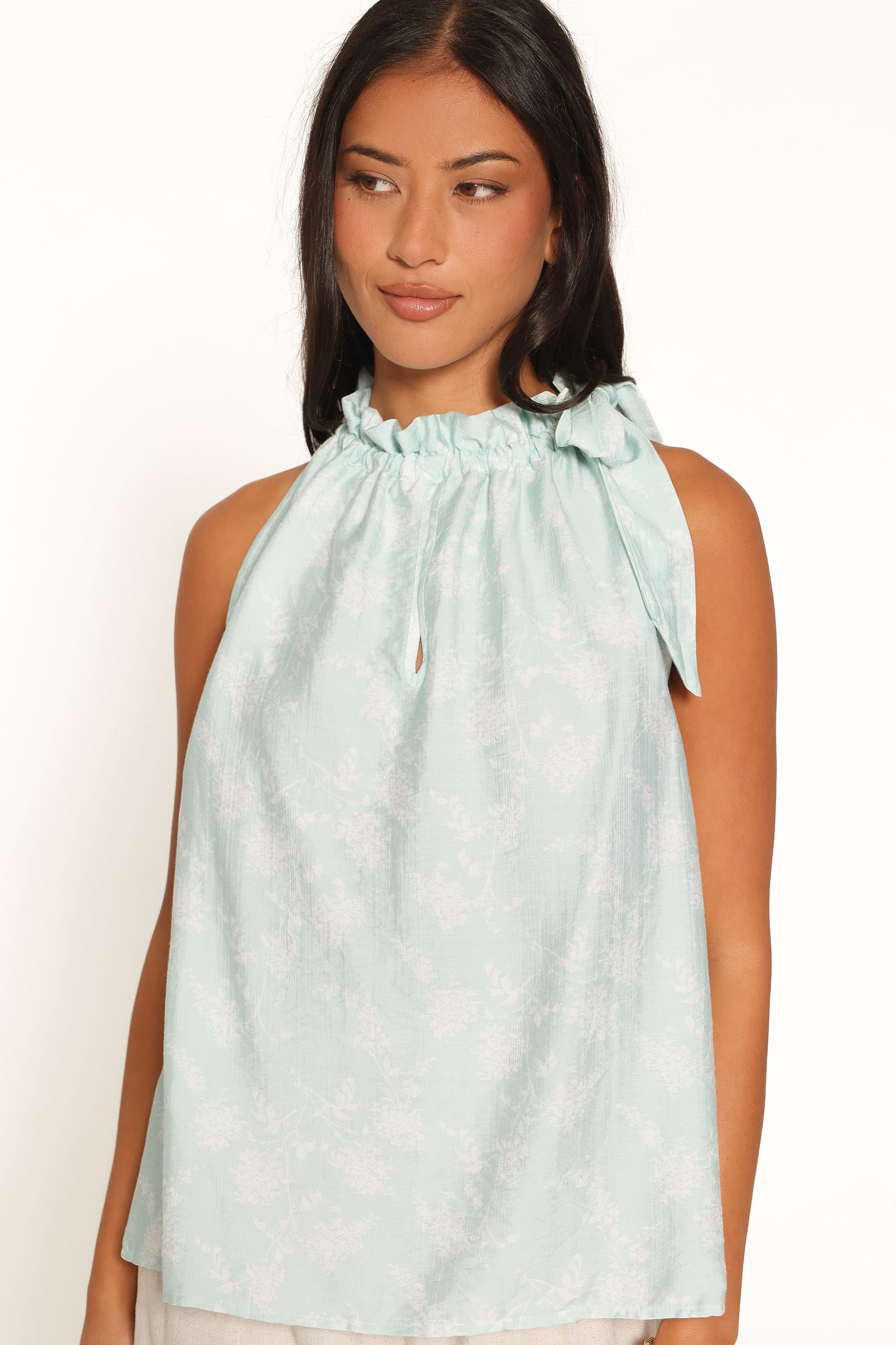 TOPS Winslow Halterneck Top - Green Spring Floral