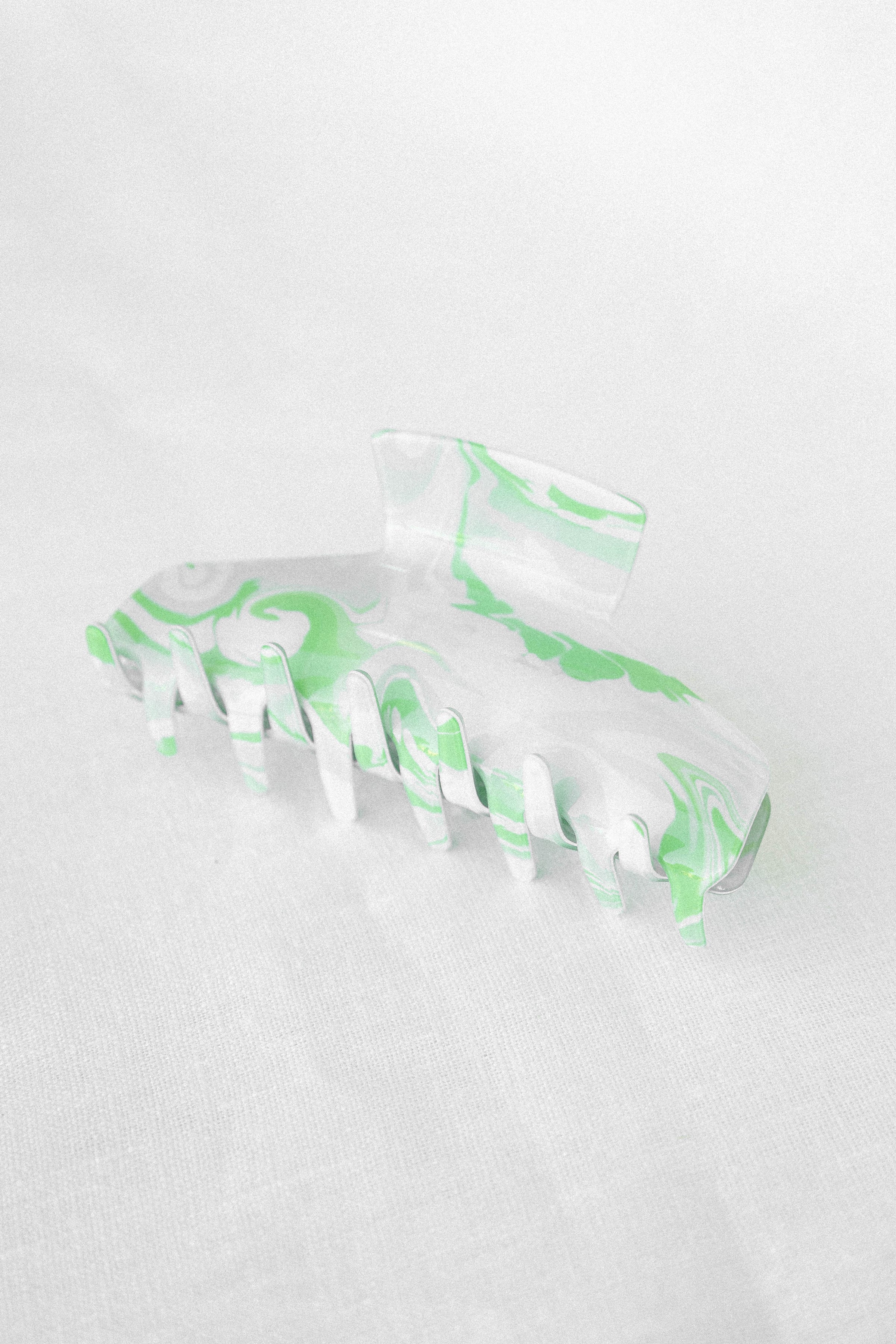 ACCESSORIES @Allie Hairclip - Green Swirl