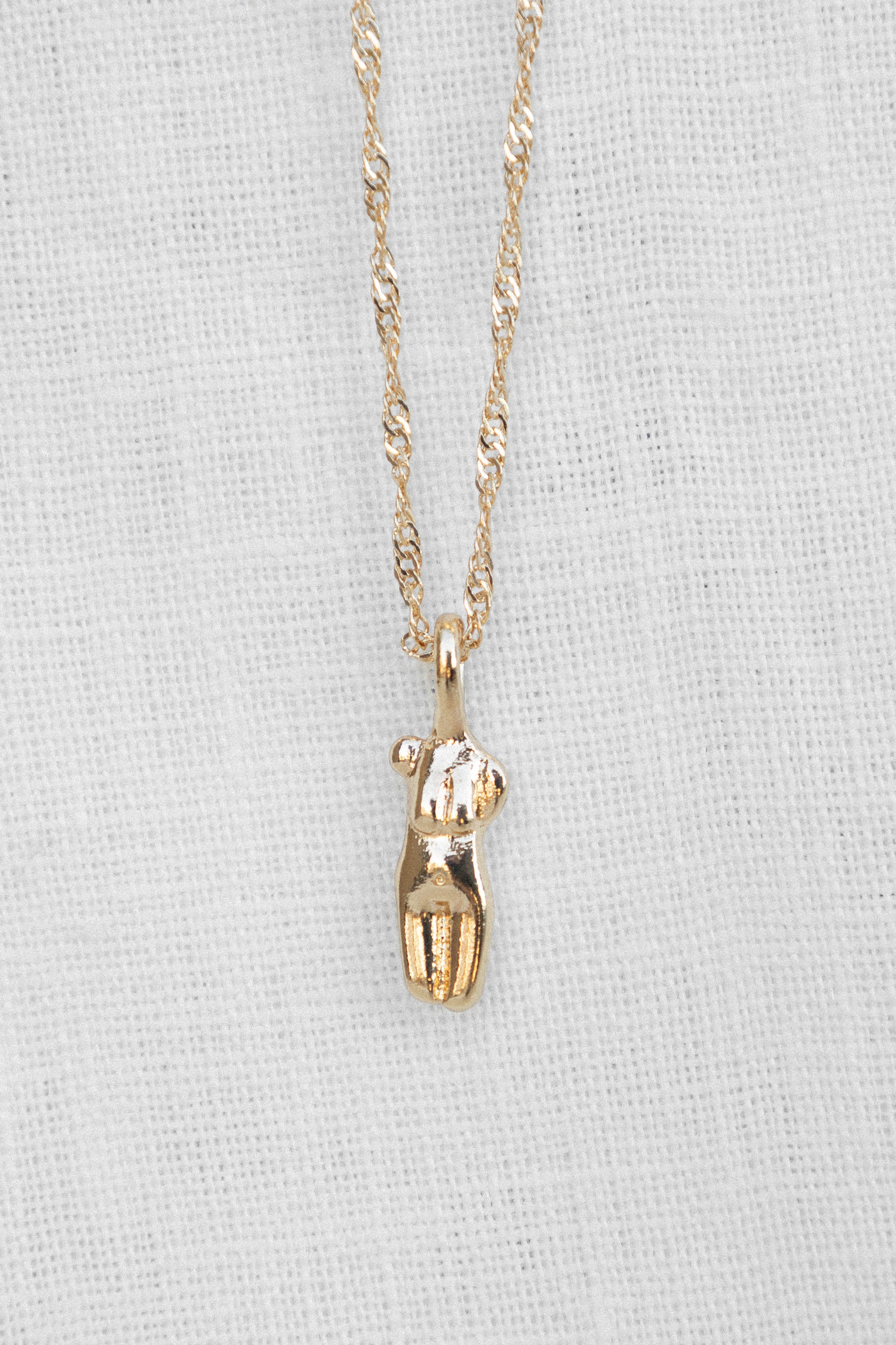 ACCESSORIES @Enchante 5 Layer Necklace Set - Gold