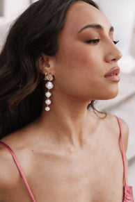 ACCESSORIES @Flounder Drop Earrings - Gold/Pearl