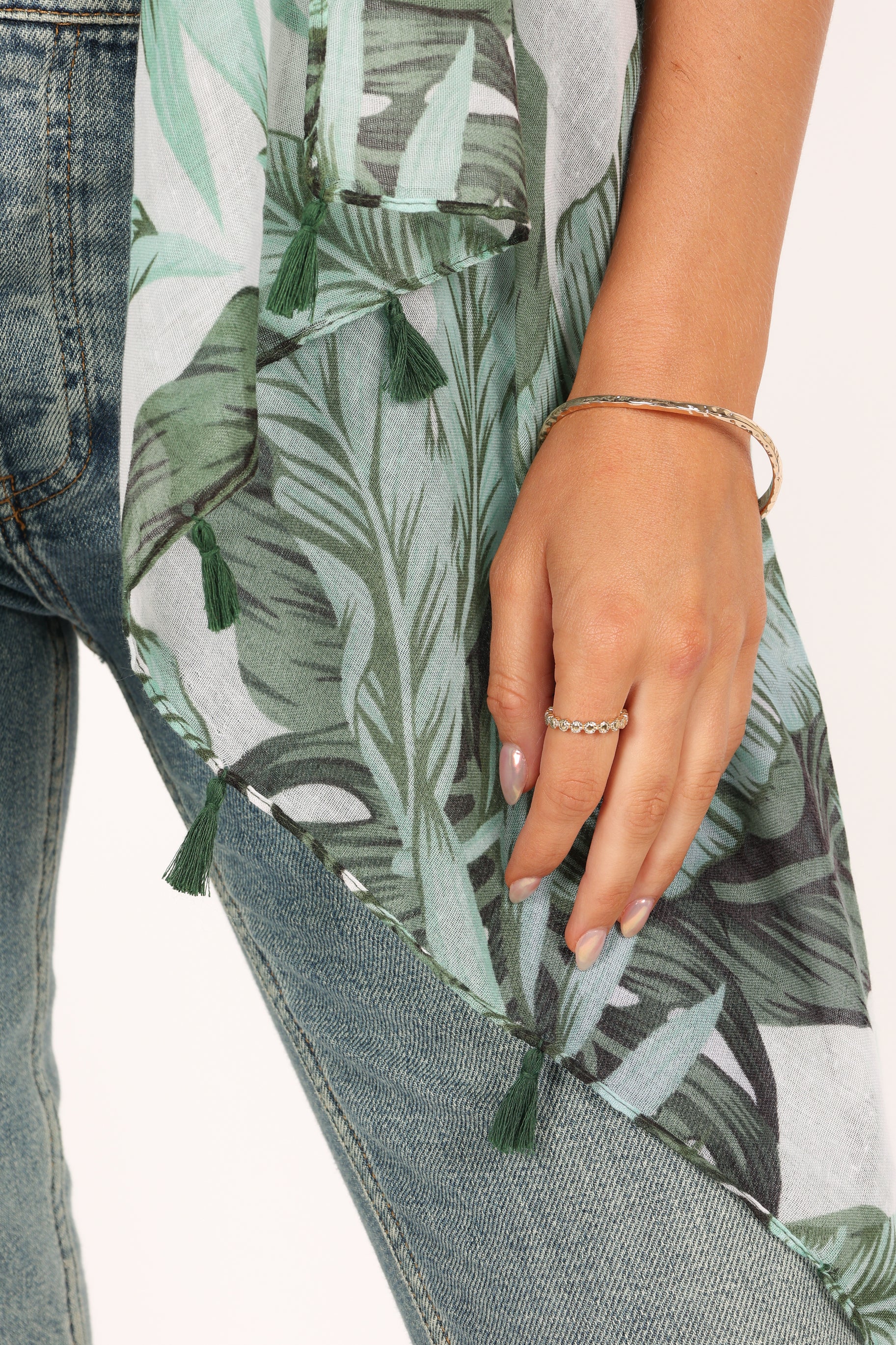 ACCESSORIES @Josie Lightweight Scarf - Green Tropical