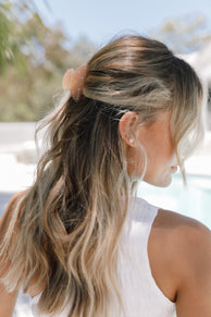 ACCESSORIES @Millie Hair Clip - Apricot