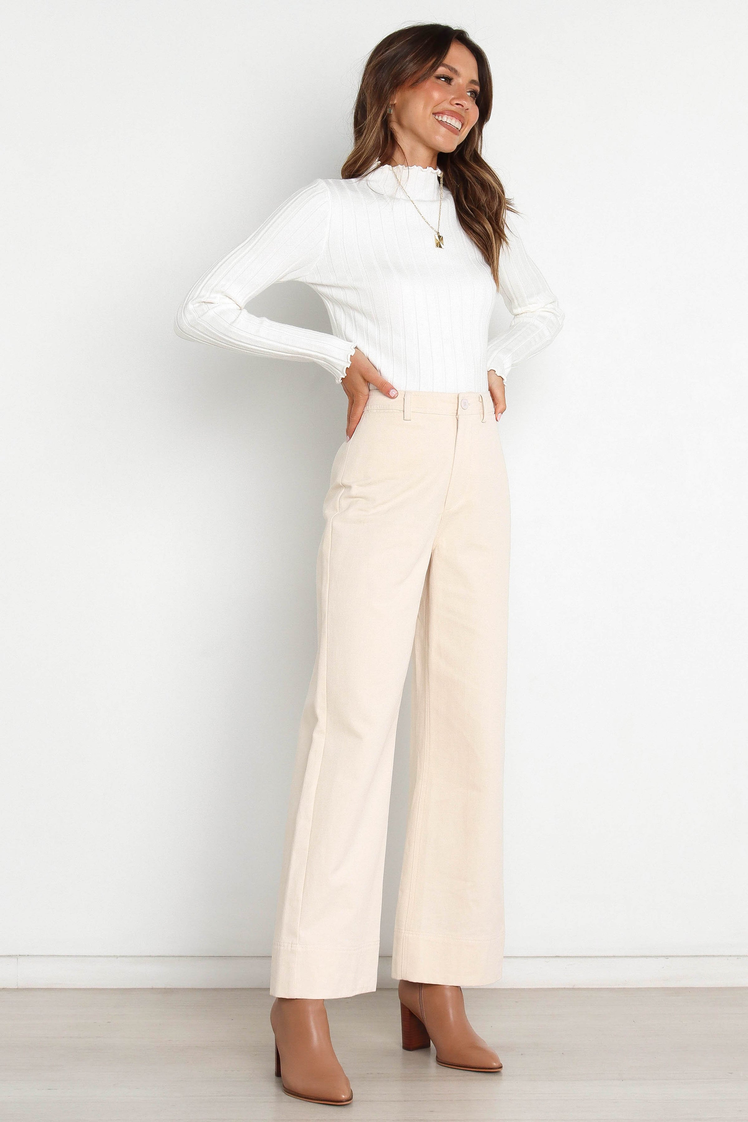 BOTTOMS @Lawrence Pant - Beige
