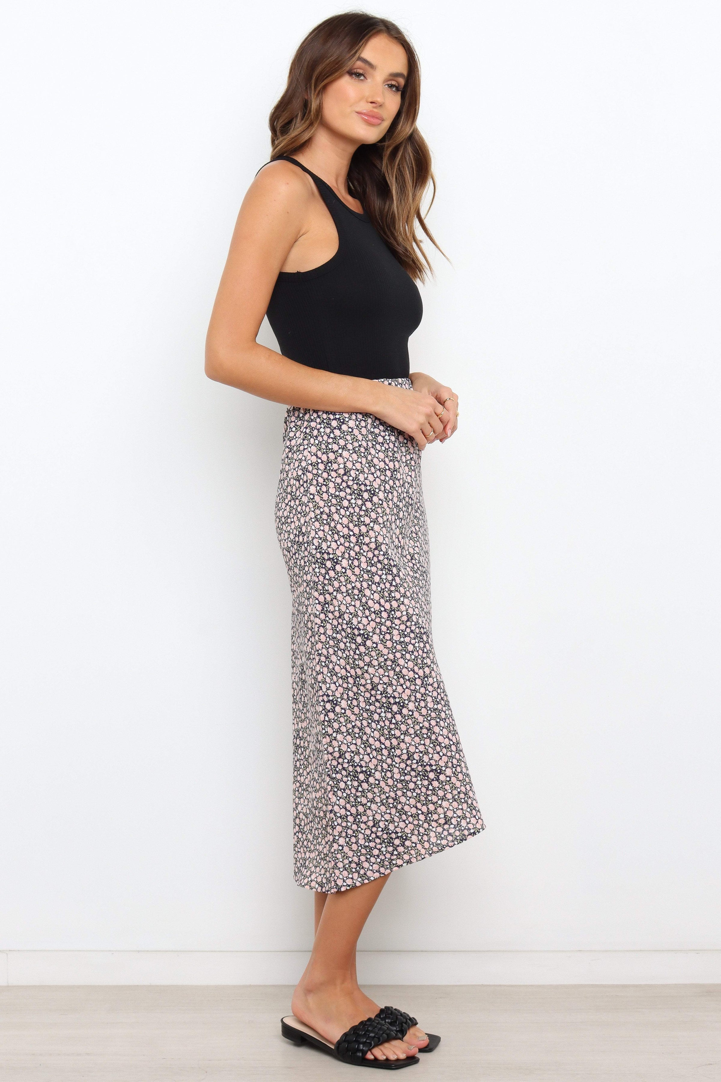 BOTTOMS Neavea Skirt - Pink