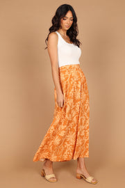 BOTTOMS @Oaklie Linen Maxi Skirt - Tan Floral (waiting on bulk)
