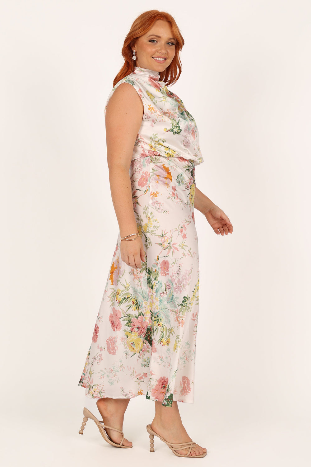 DRESSES Anabelle Halter Neck Maxi Dress - White Floral