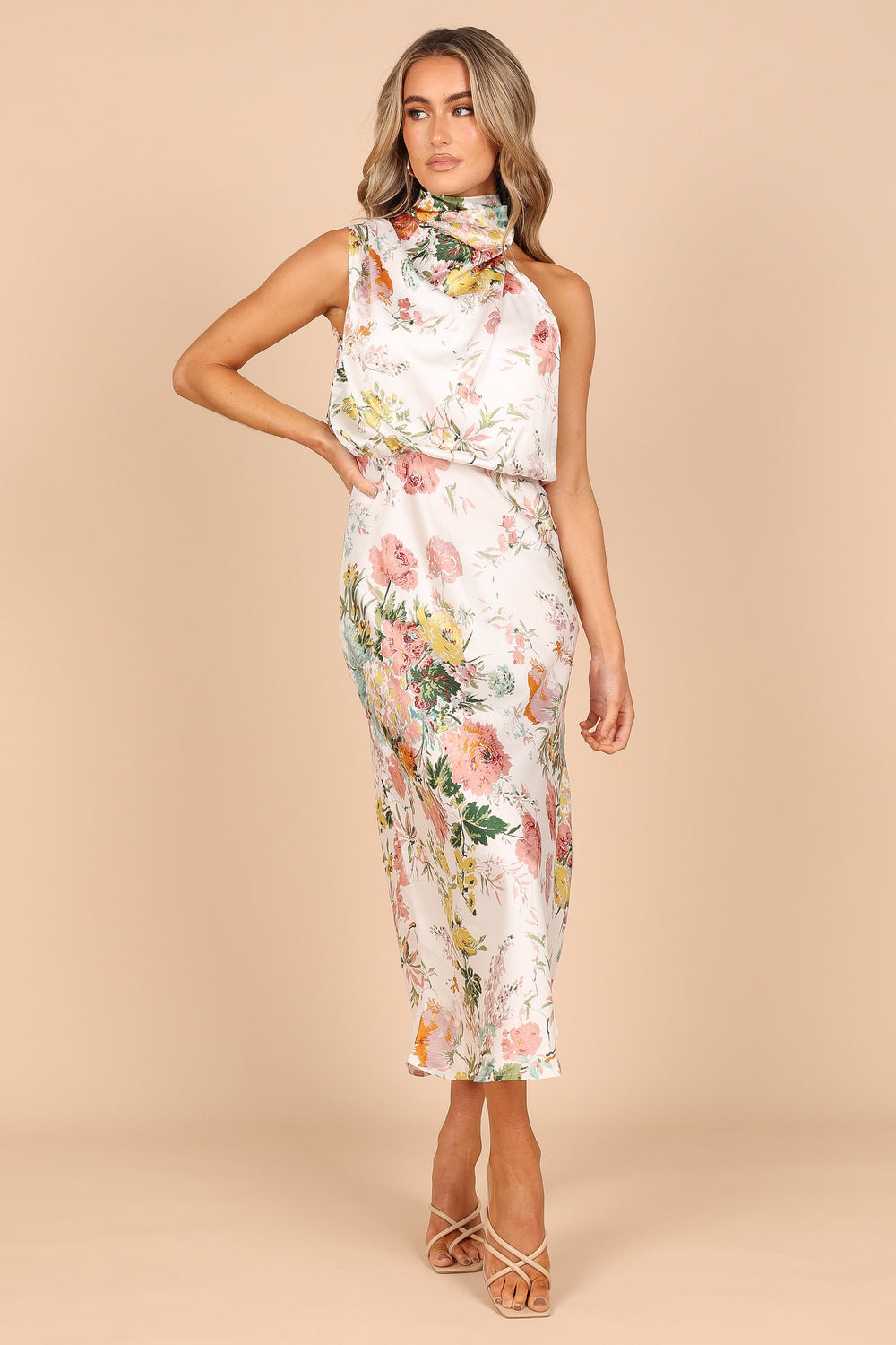 DRESSES @Anabelle Halter Neck Maxi Dress - White Floral (waiting on bulk)