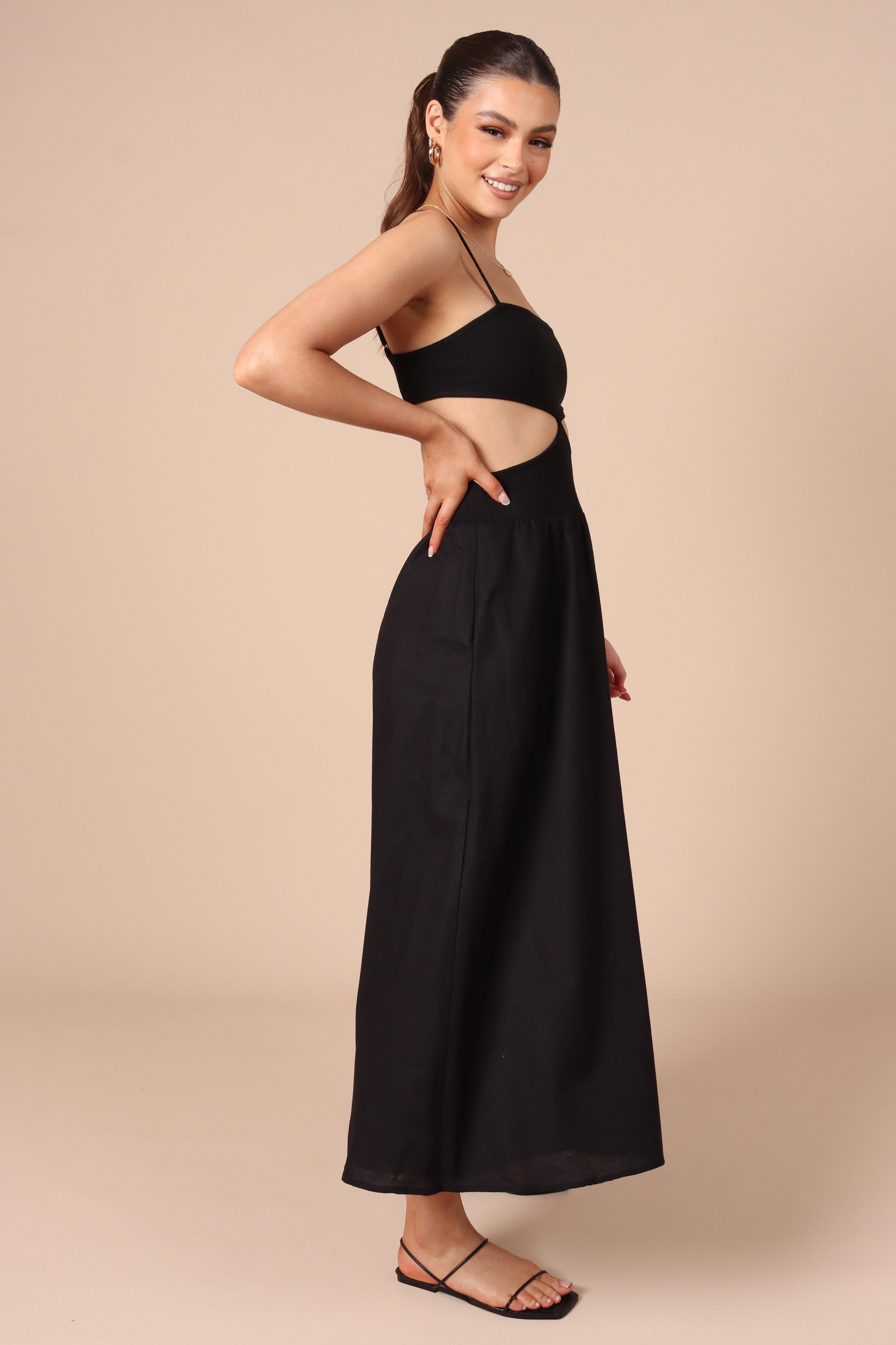 DRESSES @Mina Cut Out Dress - Black