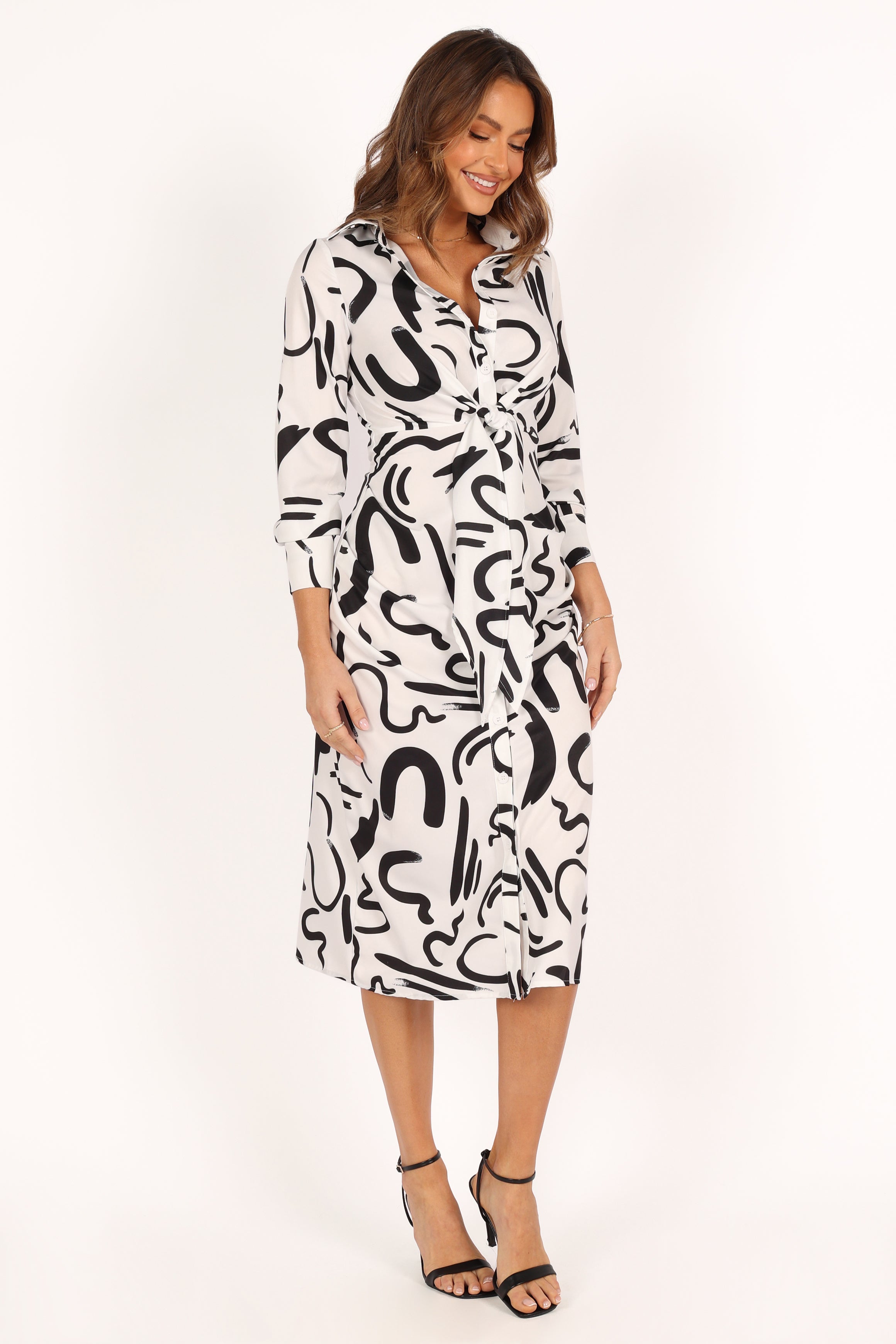 DRESSES @Minori Long Sleeve Midi Dress - White Black